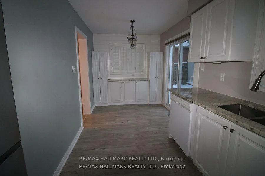 Photo 9 of 20 Brown Street, Barrie, Ardagh — HOMEH