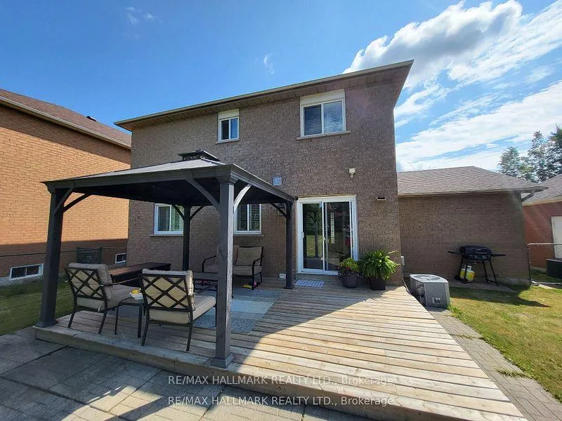 Photo 30 of 20 Brown Street, Barrie, Ardagh — HOMEH