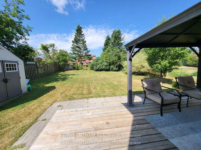 Photo 34 of 20 Brown Street, Barrie, Ardagh — HOMEH
