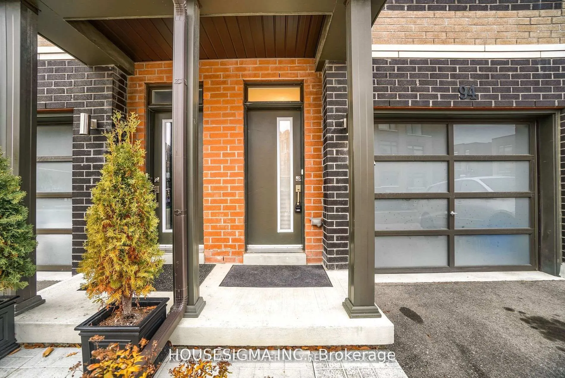 Photo 2 of 94 Dalhousie Street, Vaughan, Vaughan Grove — HOMEH