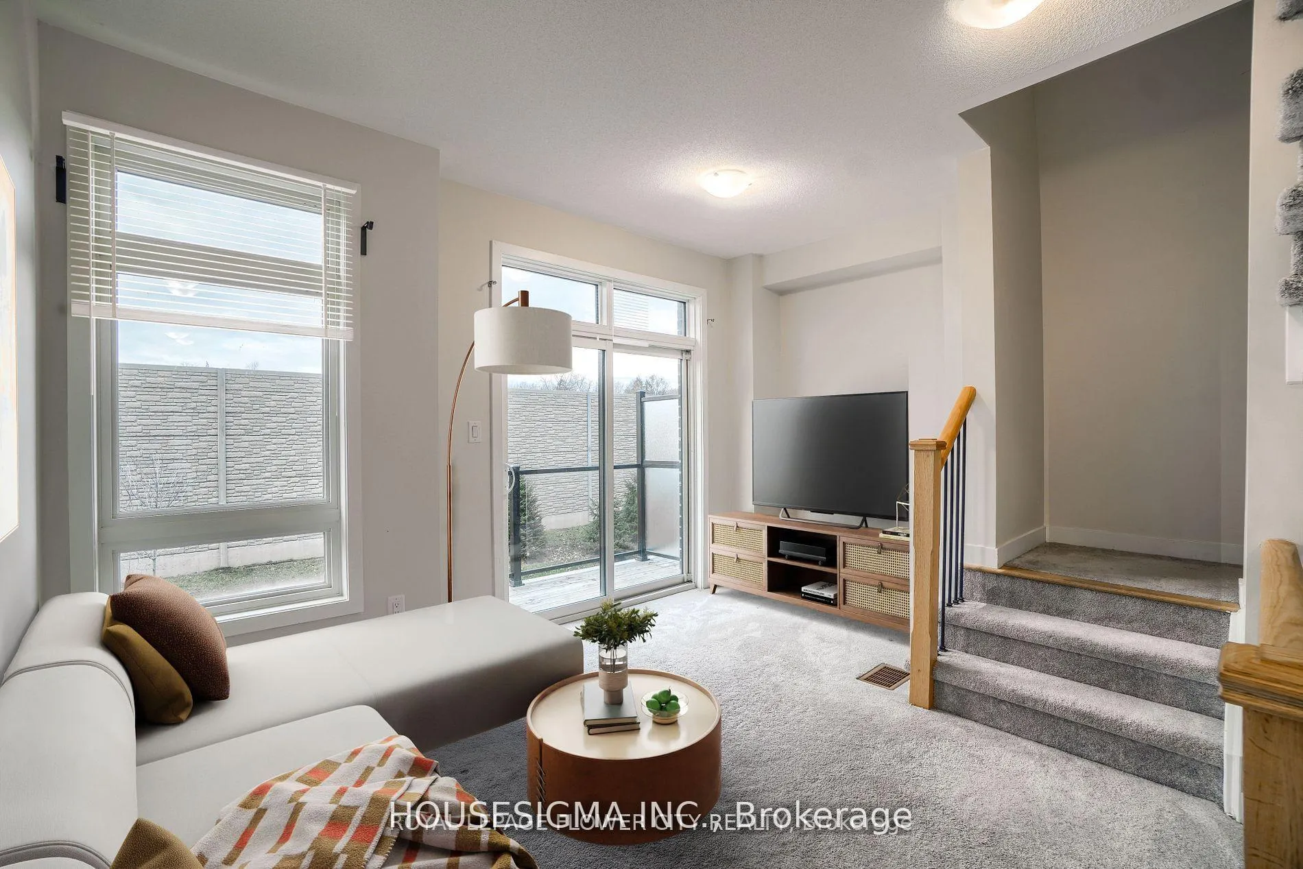 Photo 3 of 94 Dalhousie Street, Vaughan, Vaughan Grove — HOMEH
