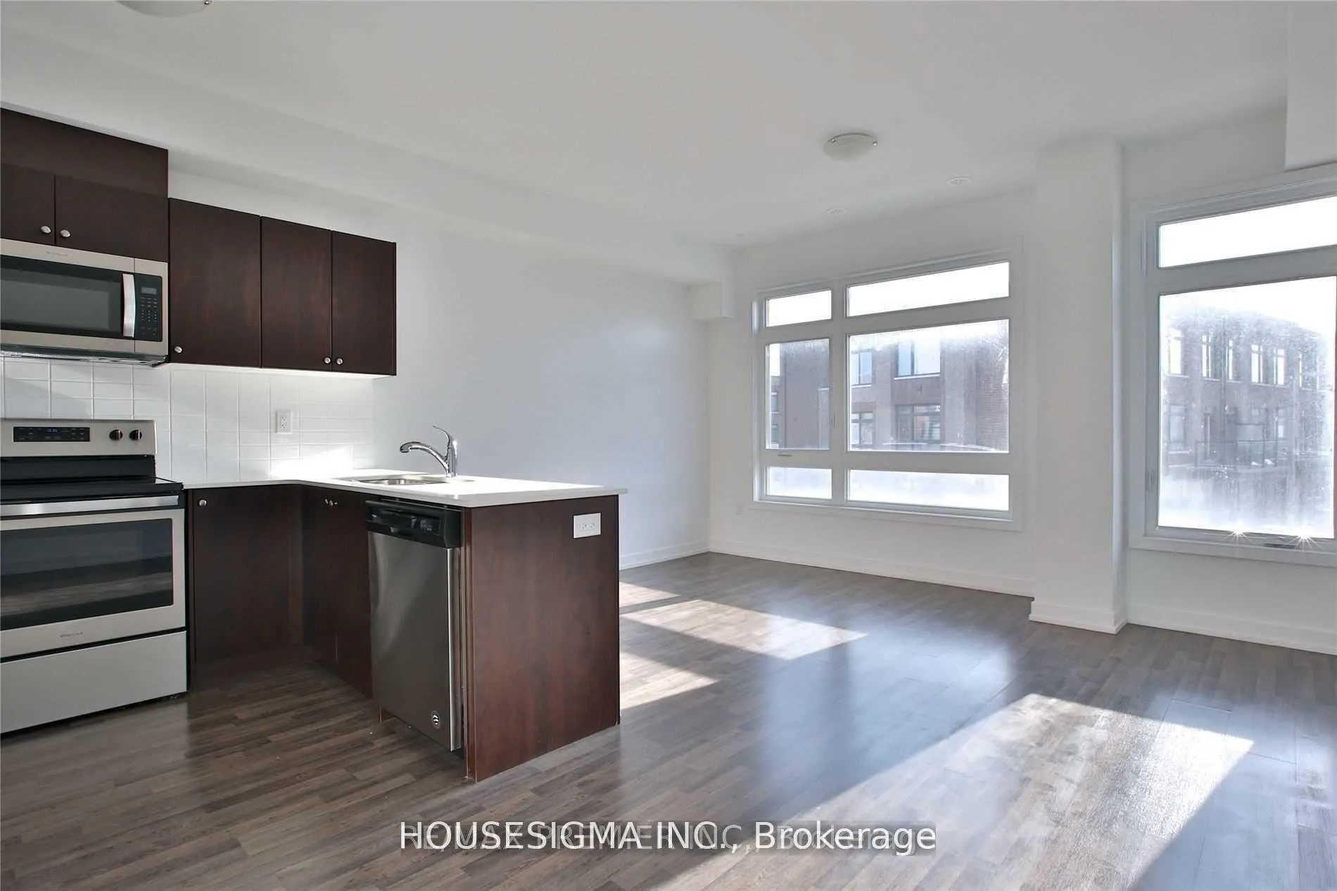 Photo 7 of 94 Dalhousie Street, Vaughan, Vaughan Grove — HOMEH
