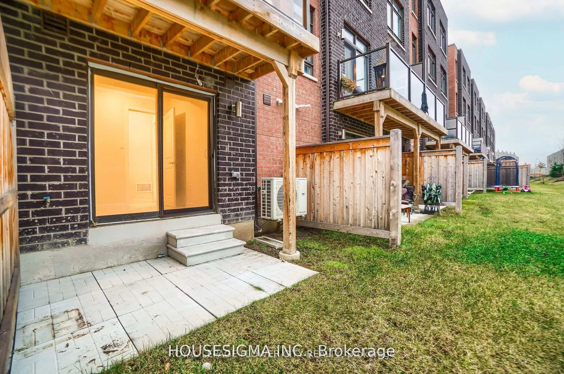 Photo 24 of 94 Dalhousie Street, Vaughan, Vaughan Grove — HOMEH