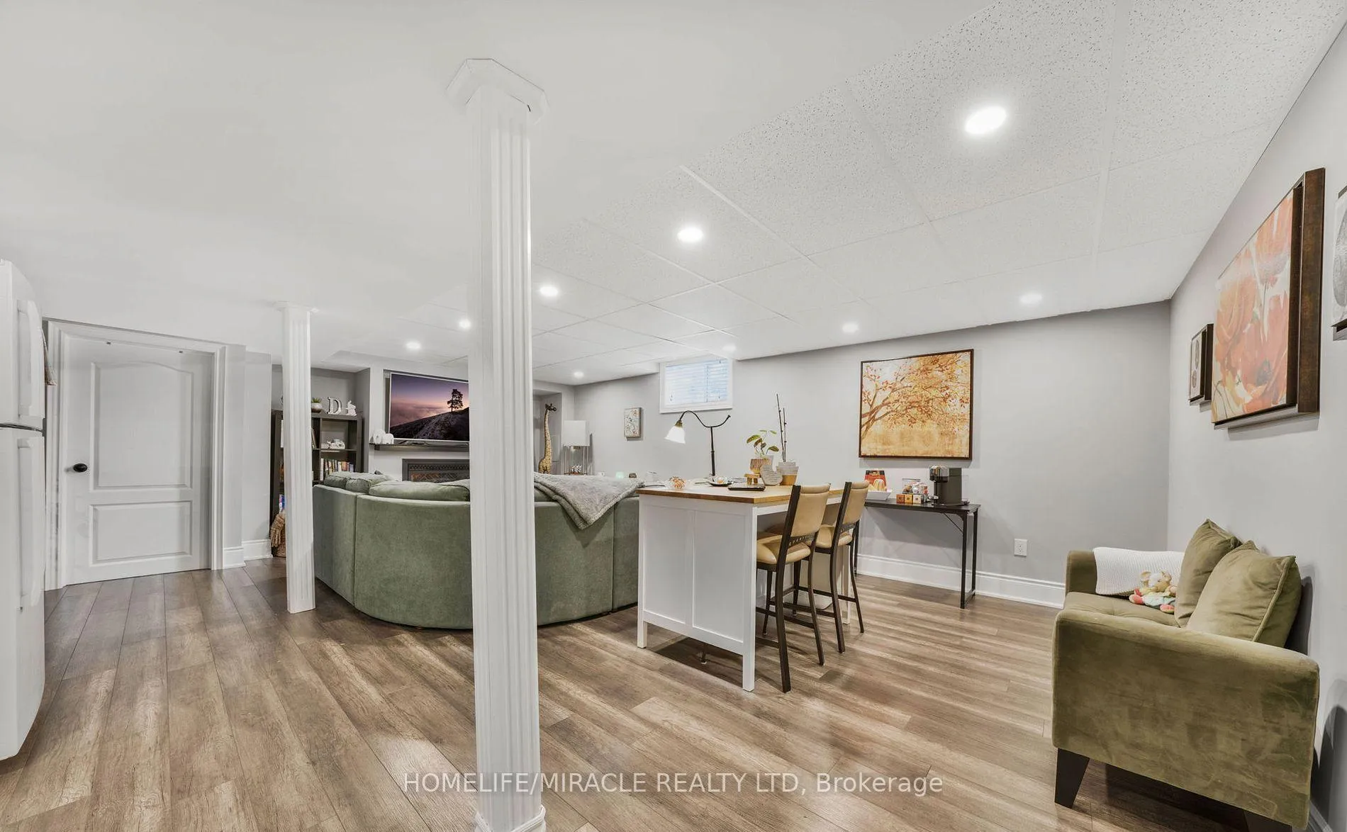 Photo 29 of 22 Devonleigh Drive, Amaranth, Rural Amaranth — HOMEH