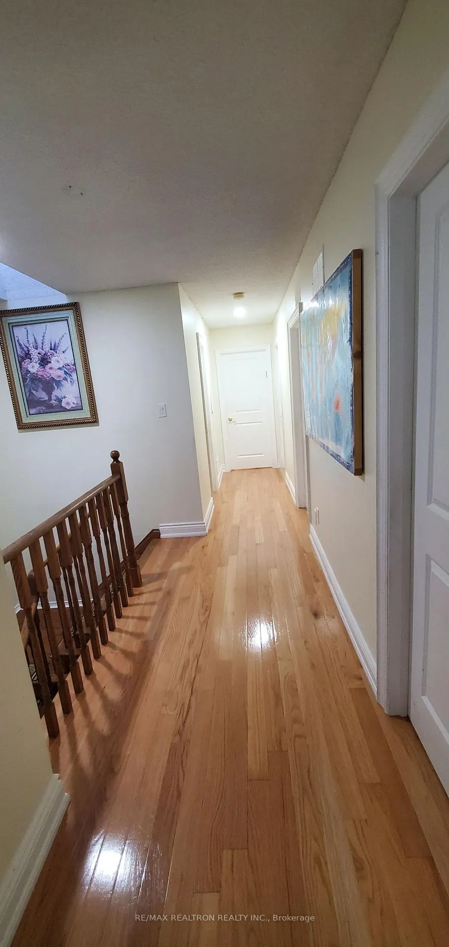Photo 6 of 127 Gailcrest Circle, Vaughan, Crestwood-Springfarm-Yorkhill — HOMEH