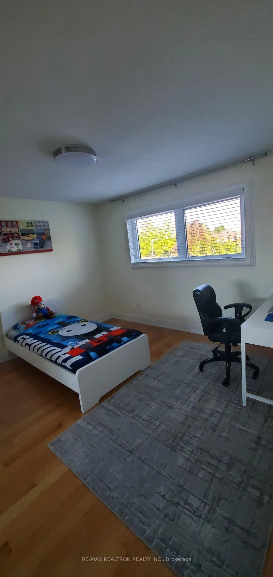 Photo 9 of 127 Gailcrest Circle, Vaughan, Crestwood-Springfarm-Yorkhill — HOMEH