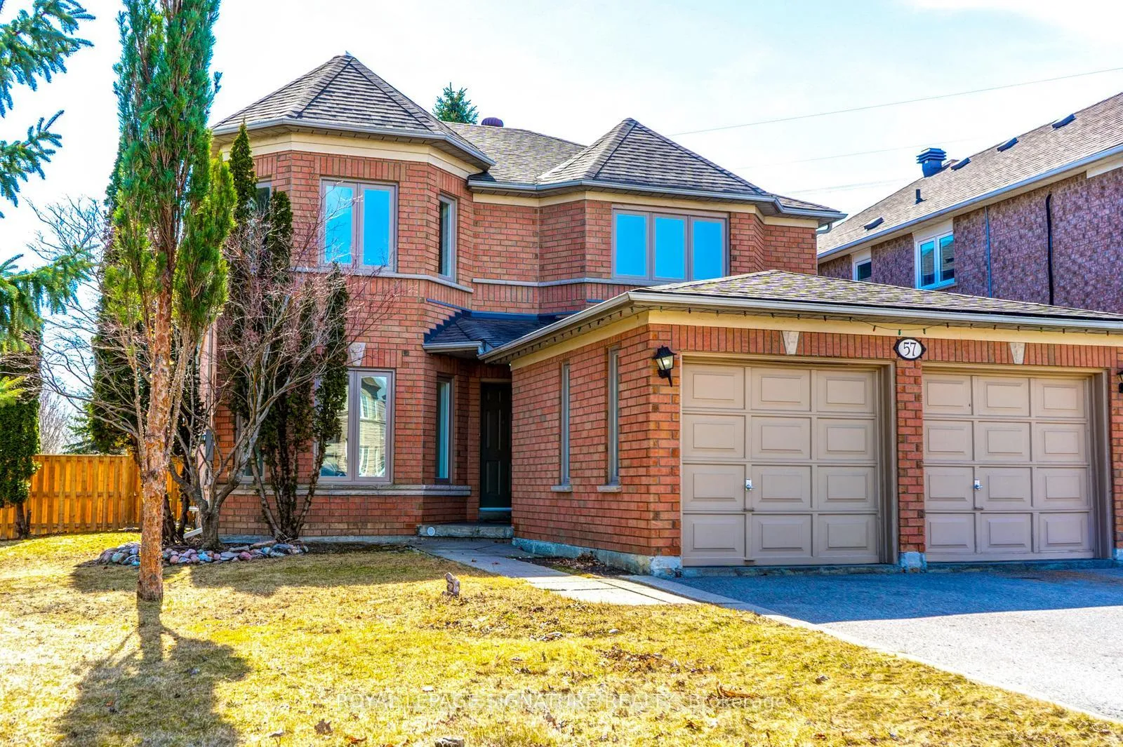 Photo 2 of 57 Song Bird Drive, Markham, Rouge Fairways — HOMEH