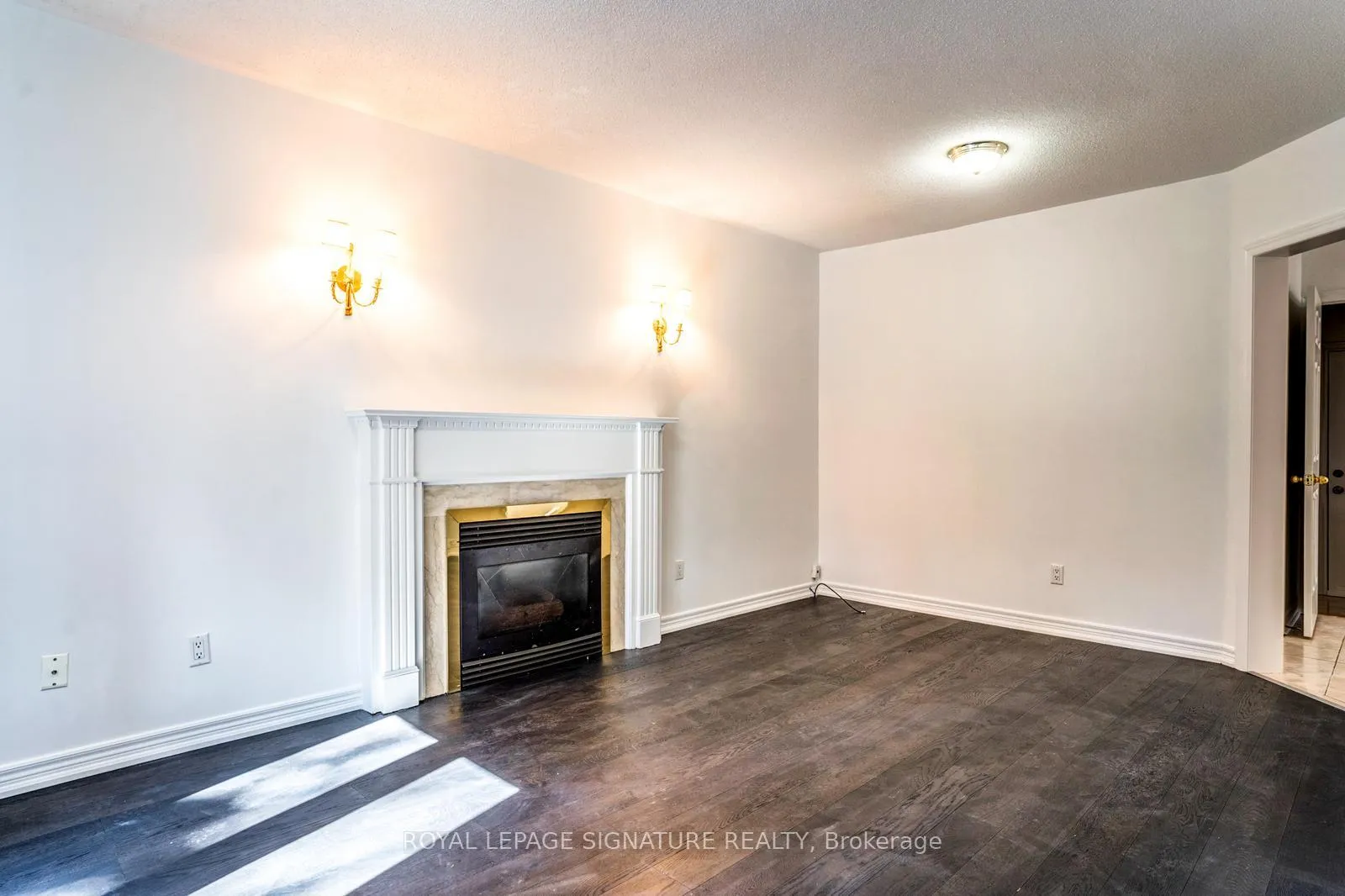 Photo 22 of 57 Song Bird Drive, Markham, Rouge Fairways — HOMEH
