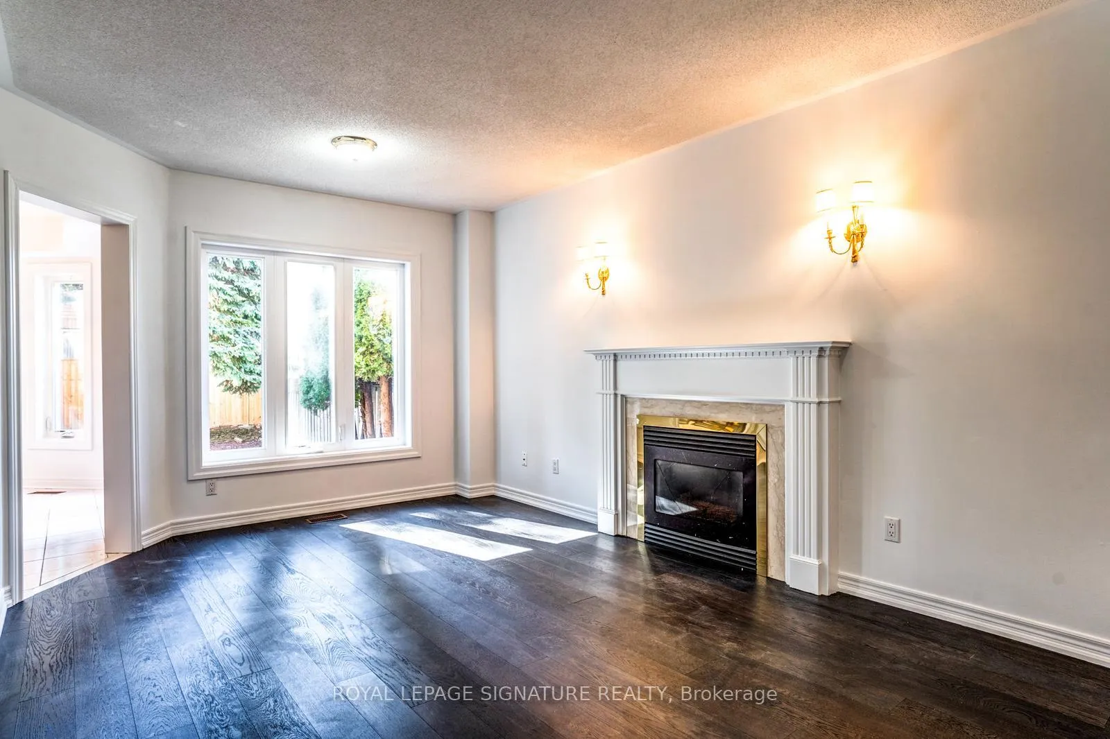 Photo 23 of 57 Song Bird Drive, Markham, Rouge Fairways — HOMEH