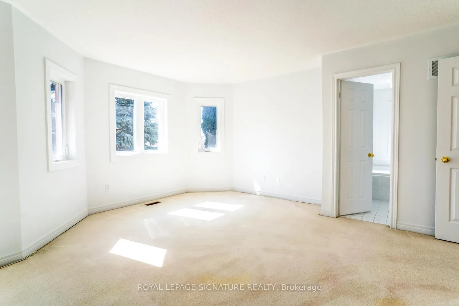 Photo 29 of 57 Song Bird Drive, Markham, Rouge Fairways — HOMEH