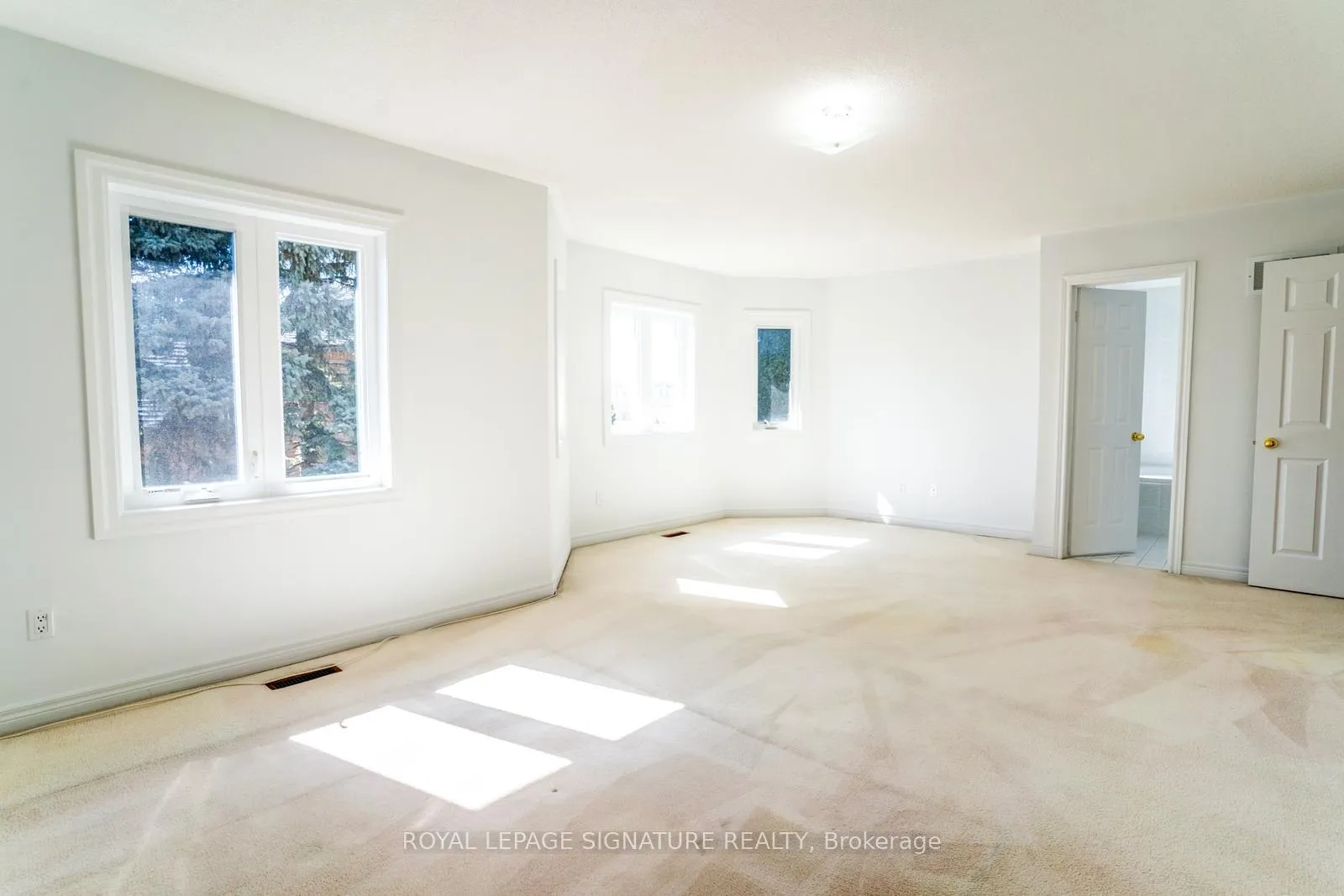 Photo 30 of 57 Song Bird Drive, Markham, Rouge Fairways — HOMEH