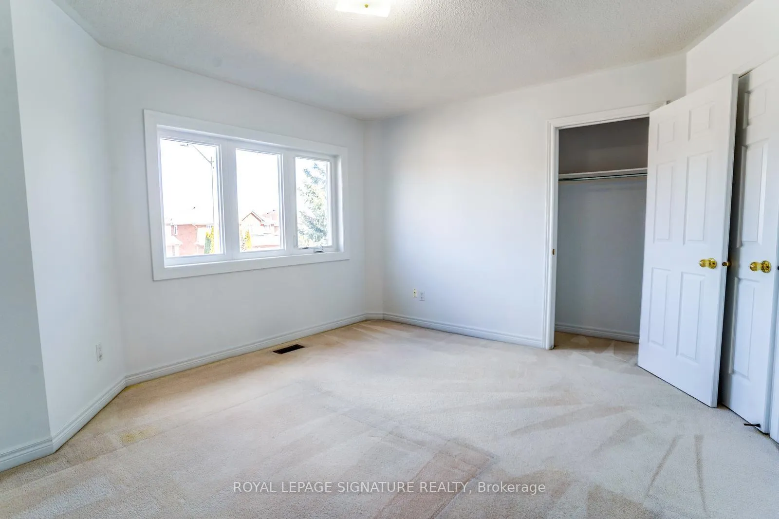 Photo 35 of 57 Song Bird Drive, Markham, Rouge Fairways — HOMEH