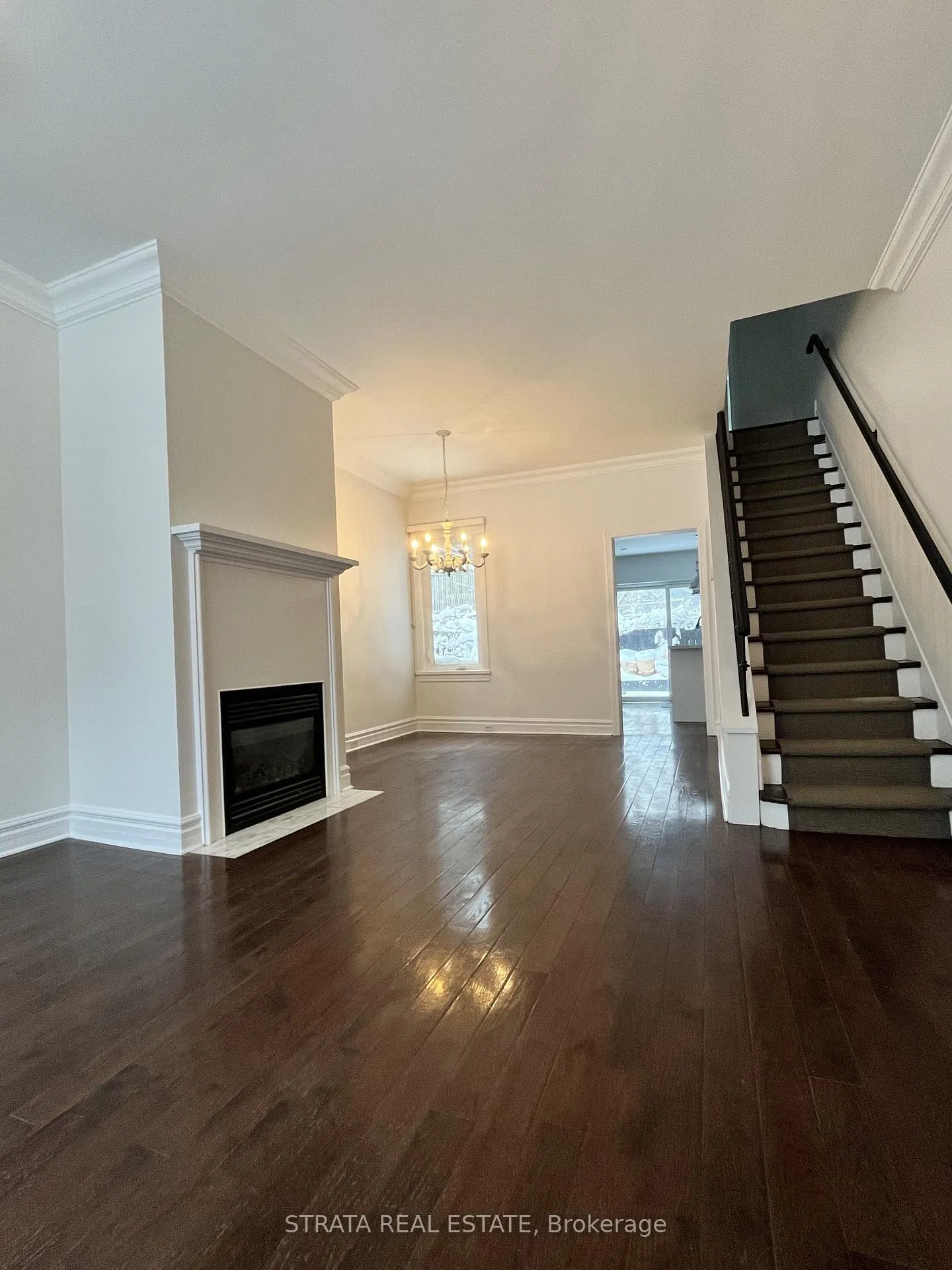 Photo 3 of 124 De Grassi Street, Toronto, South Riverdale — HOMEH