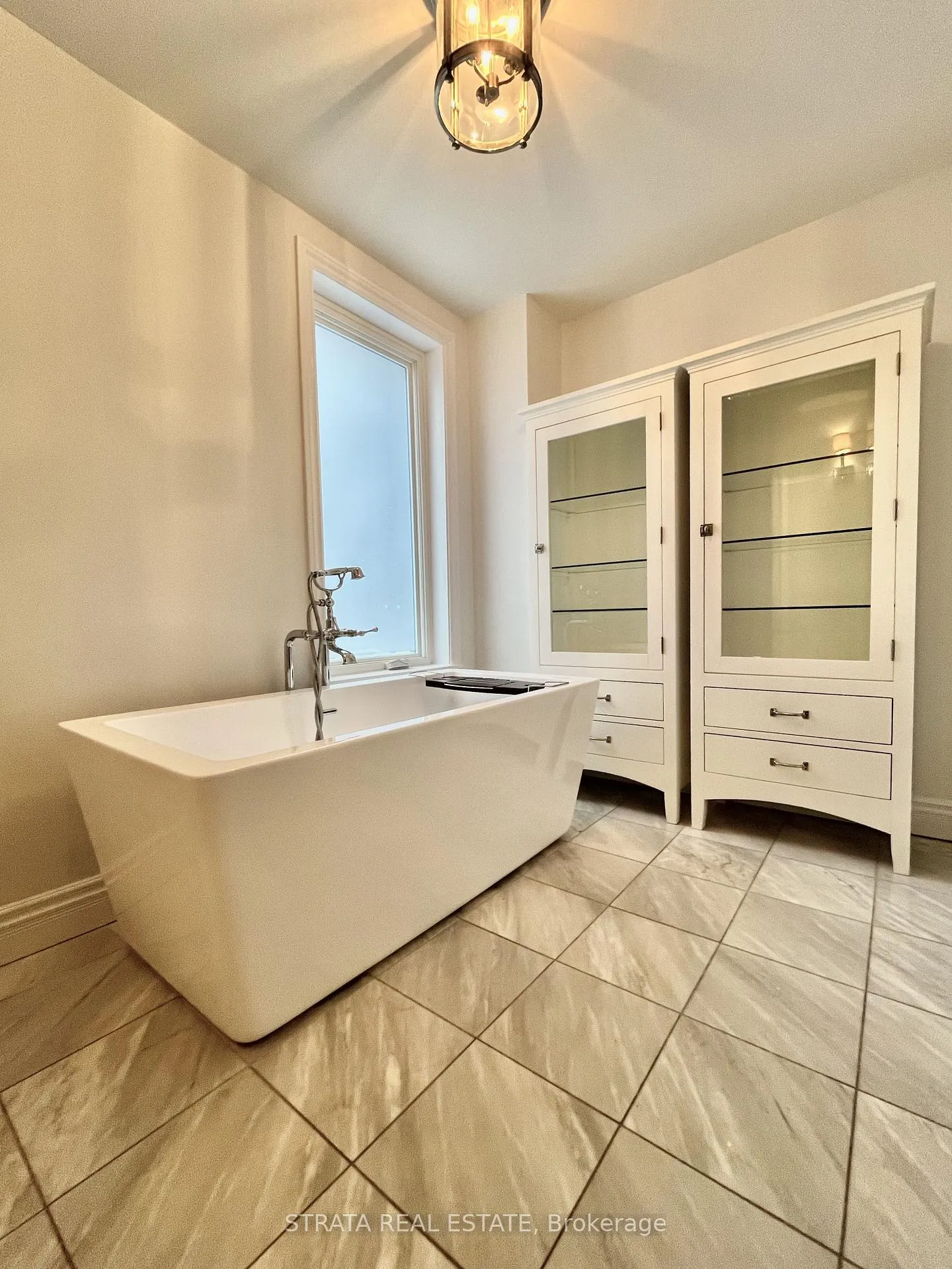 Photo 12 of 124 De Grassi Street, Toronto, South Riverdale — HOMEH