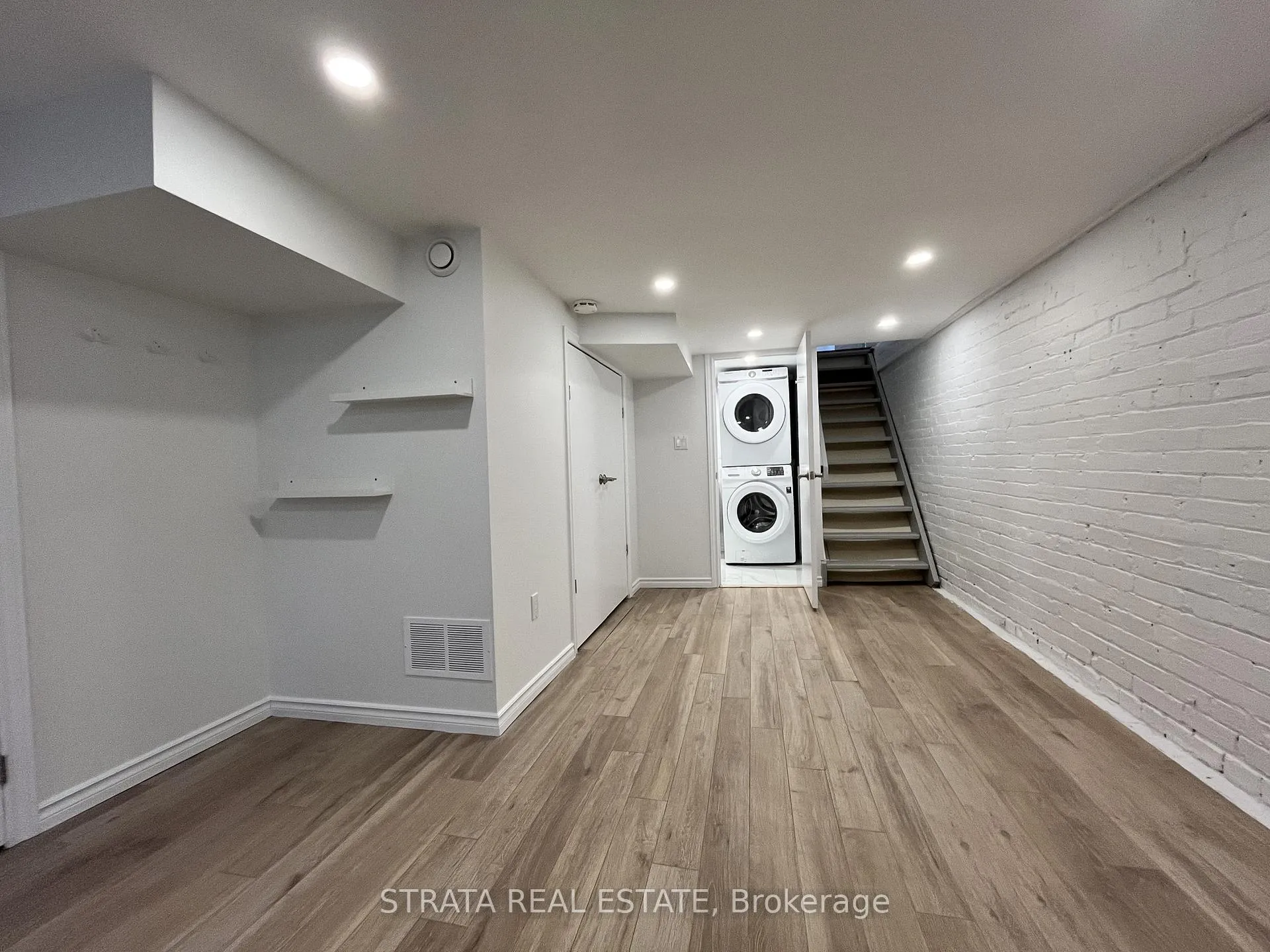 Photo 13 of 124 De Grassi Street, Toronto, South Riverdale — HOMEH
