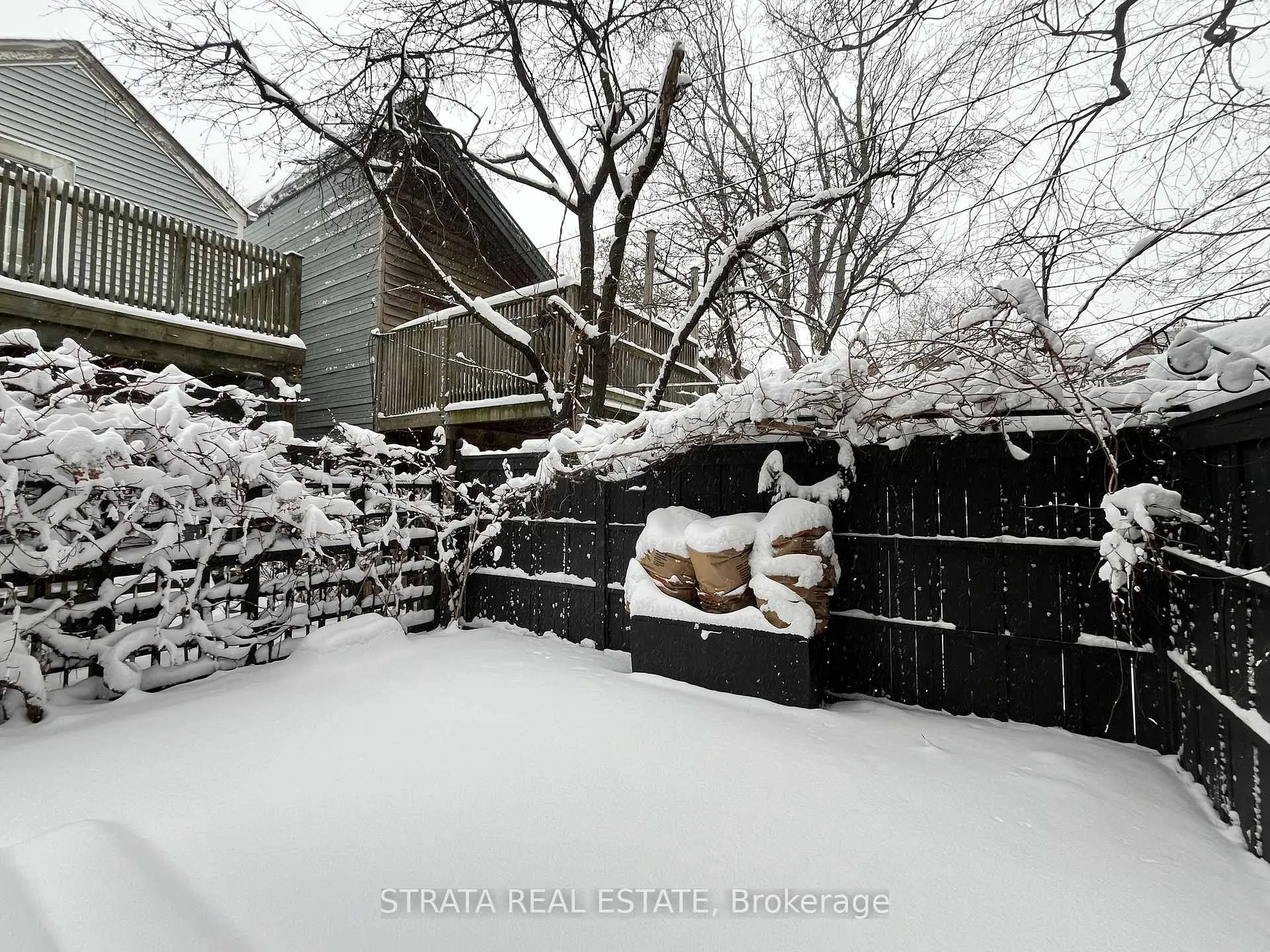 Photo 15 of 124 De Grassi Street, Toronto, South Riverdale — HOMEH