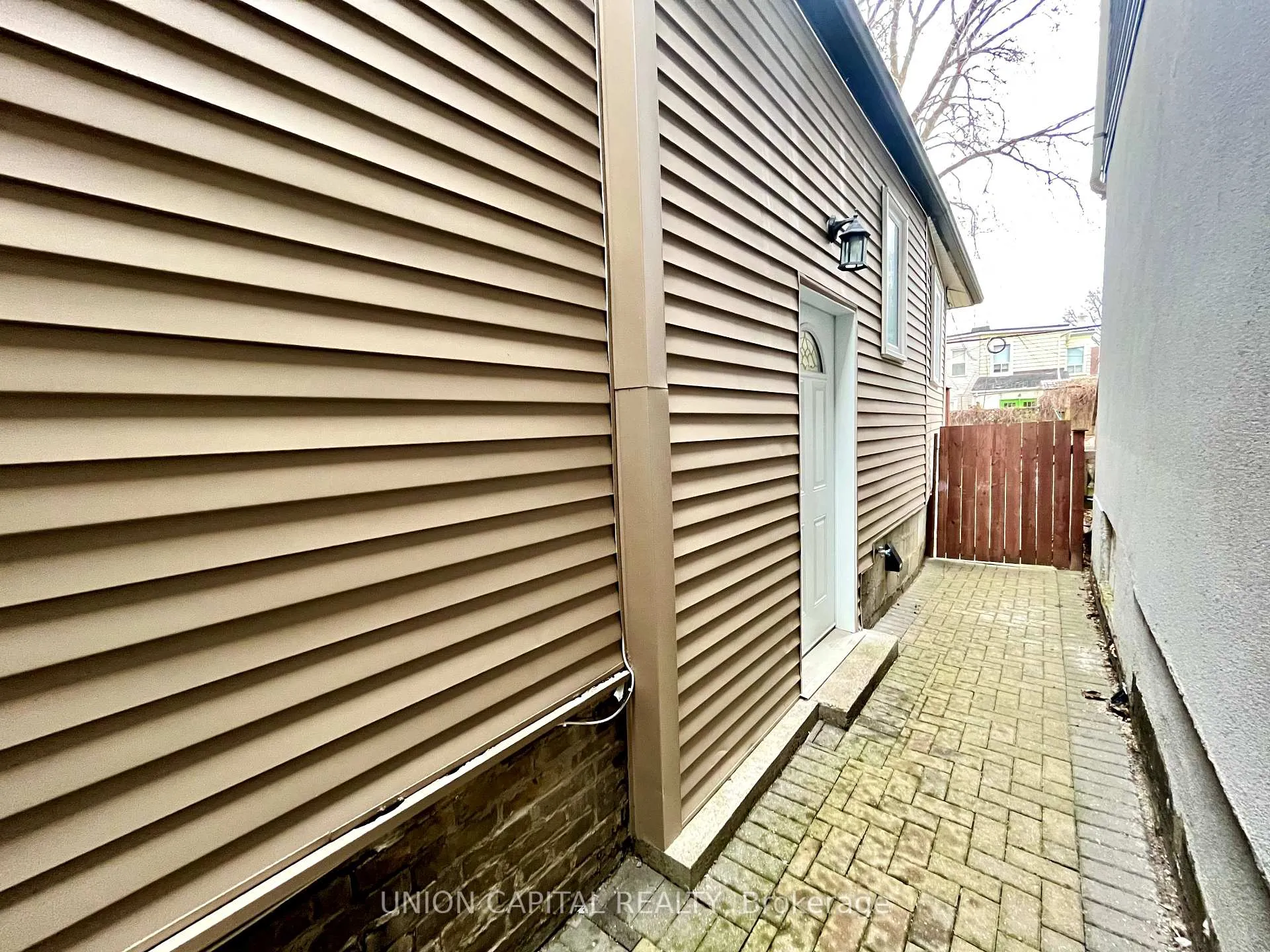 Photo 3 of Unit Lower, 59 Wroxeter Avenue, Toronto, Blake-Jones — HOMEH