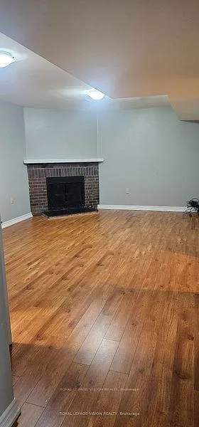 Photo 5 of Unit Lower, 738 Stonepath Circle, Pickering, Amberlea — HOMEH