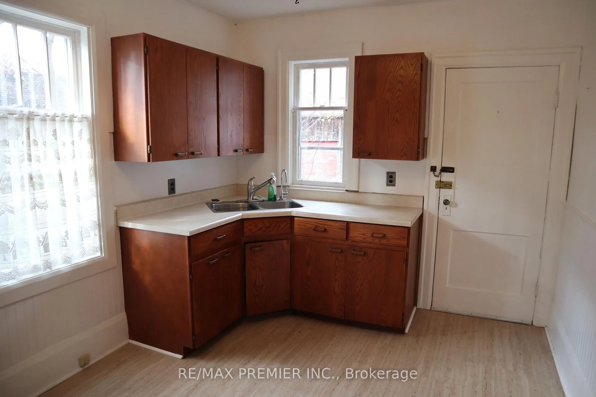 Photo 15 of 440 Kettleby Road, King, Rural King — HOMEH