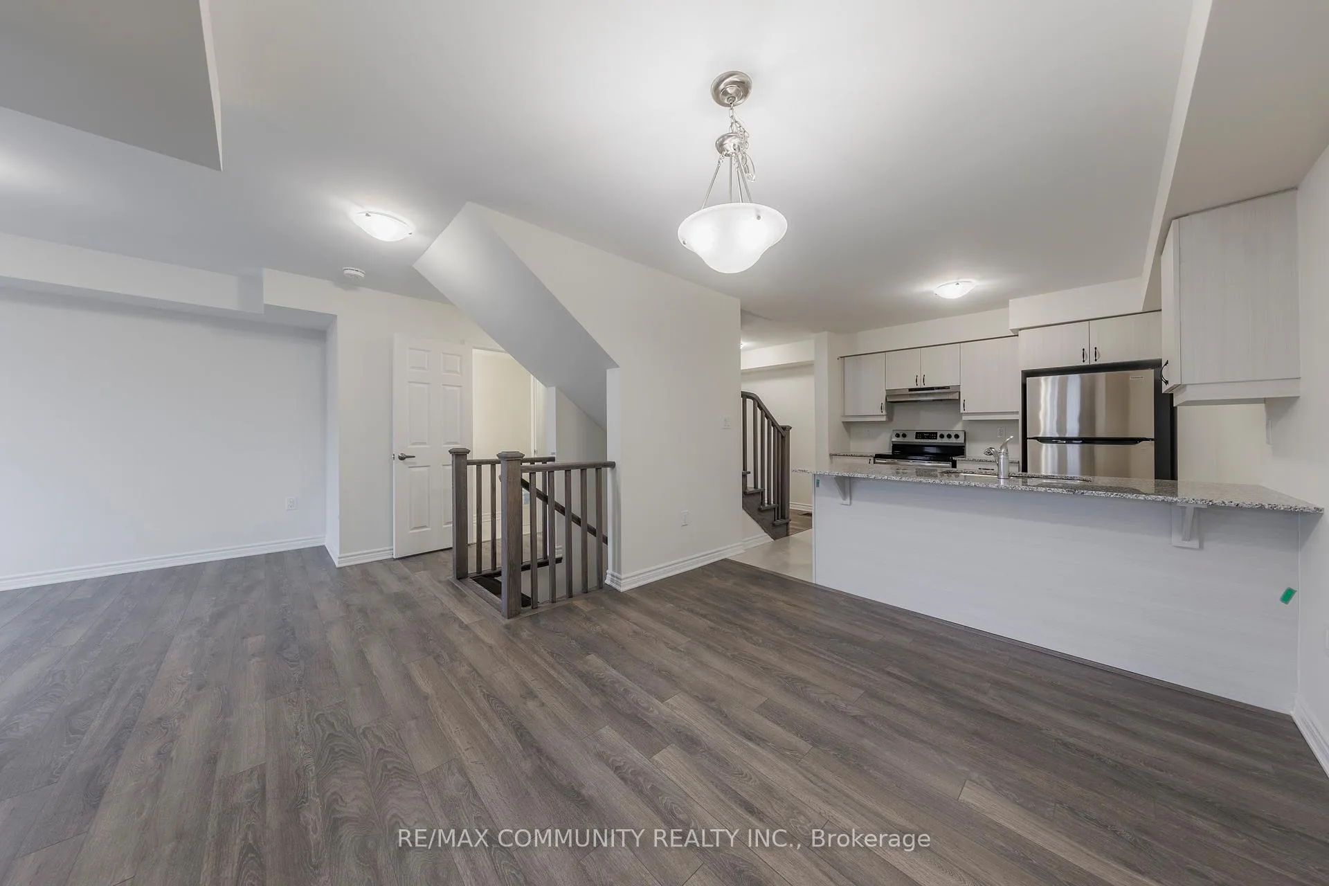 Photo 6 of 3356 Swordbill Street, Pickering, Rural Pickering — HOMEH