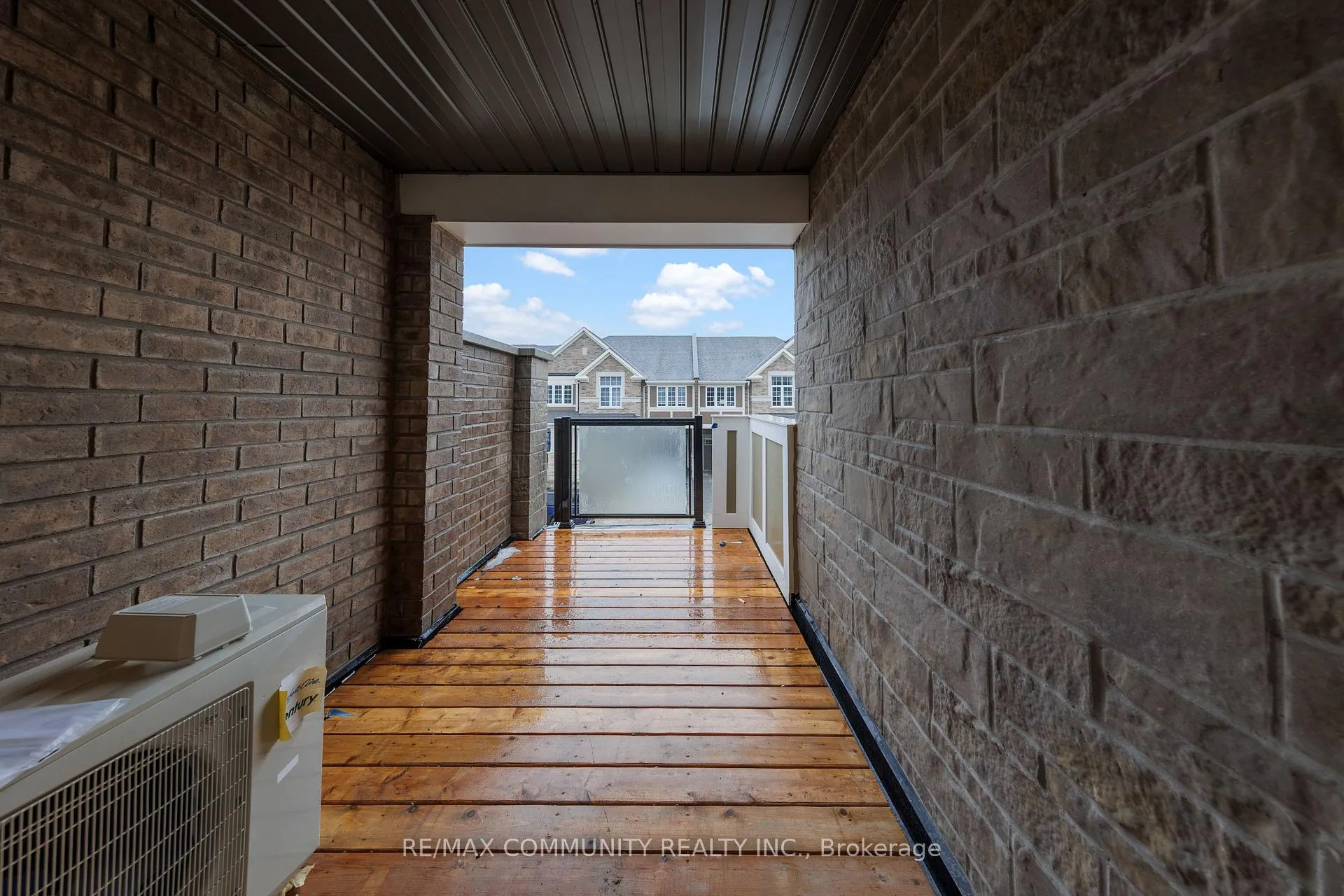 Photo 15 of 3356 Swordbill Street, Pickering, Rural Pickering — HOMEH