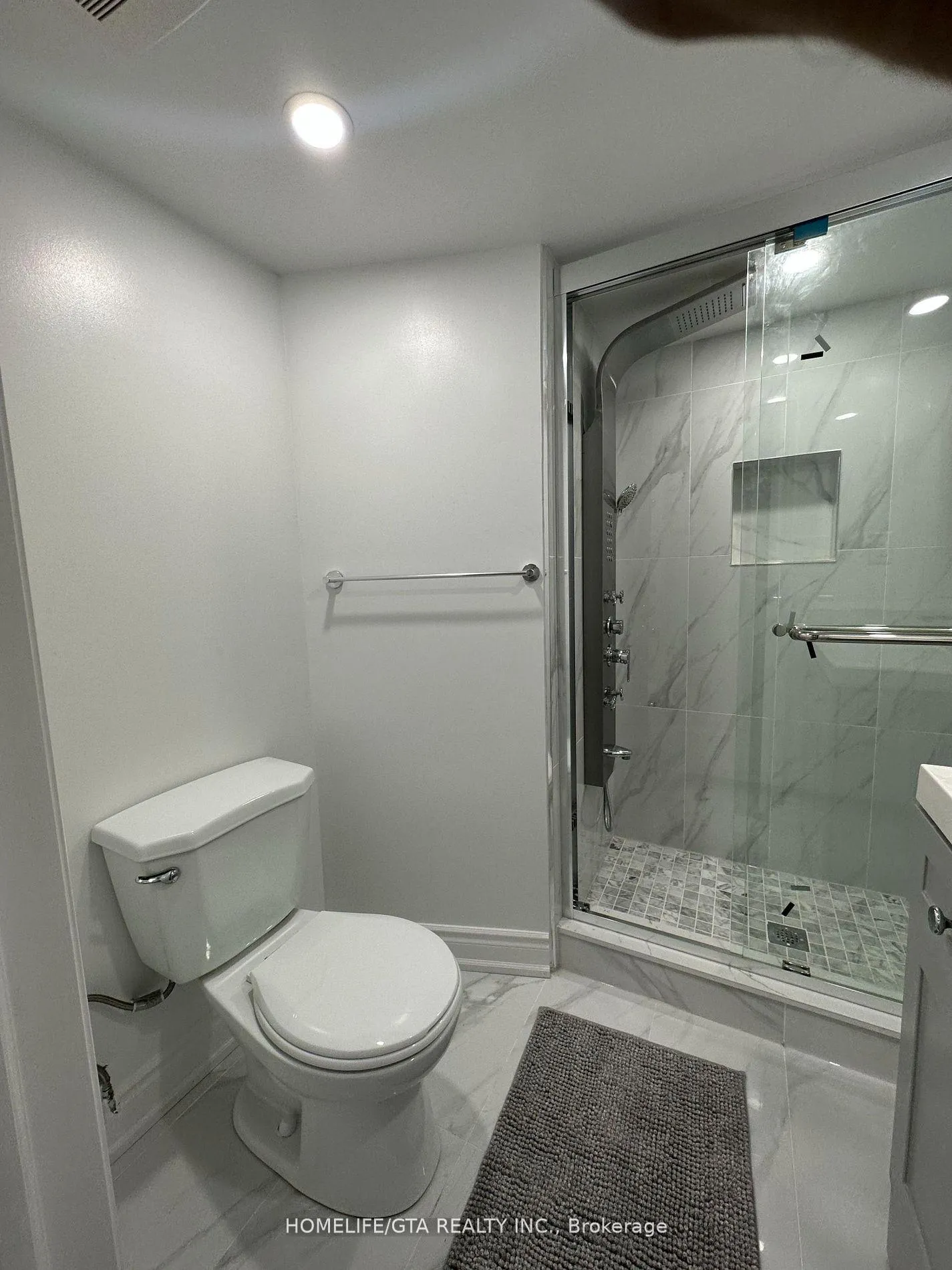 Photo 8 of Unit Basement, 21 Reign Lane, Markham, Cedarwood — HOMEH