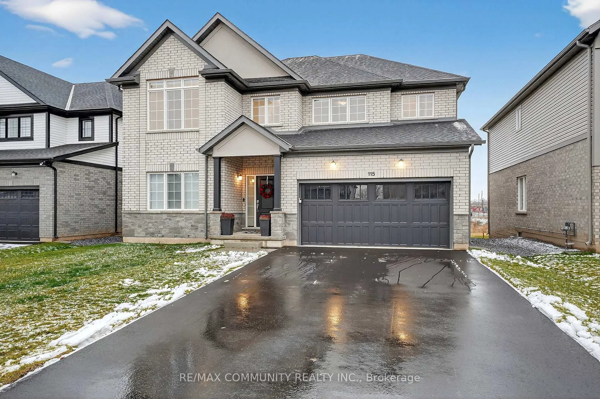 Photo 2 of 115 Westcott Road, Welland, West Welland — HOMEH