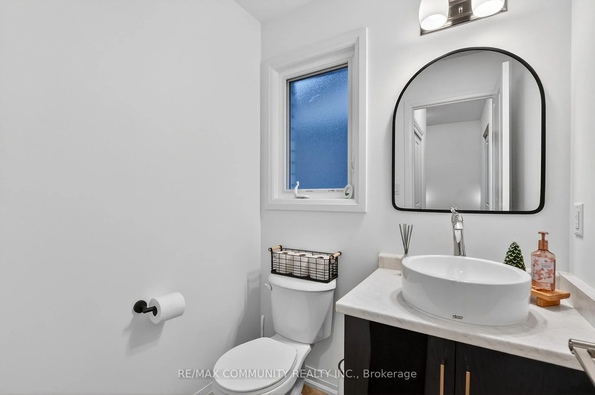 Photo 6 of 115 Westcott Road, Welland, West Welland — HOMEH