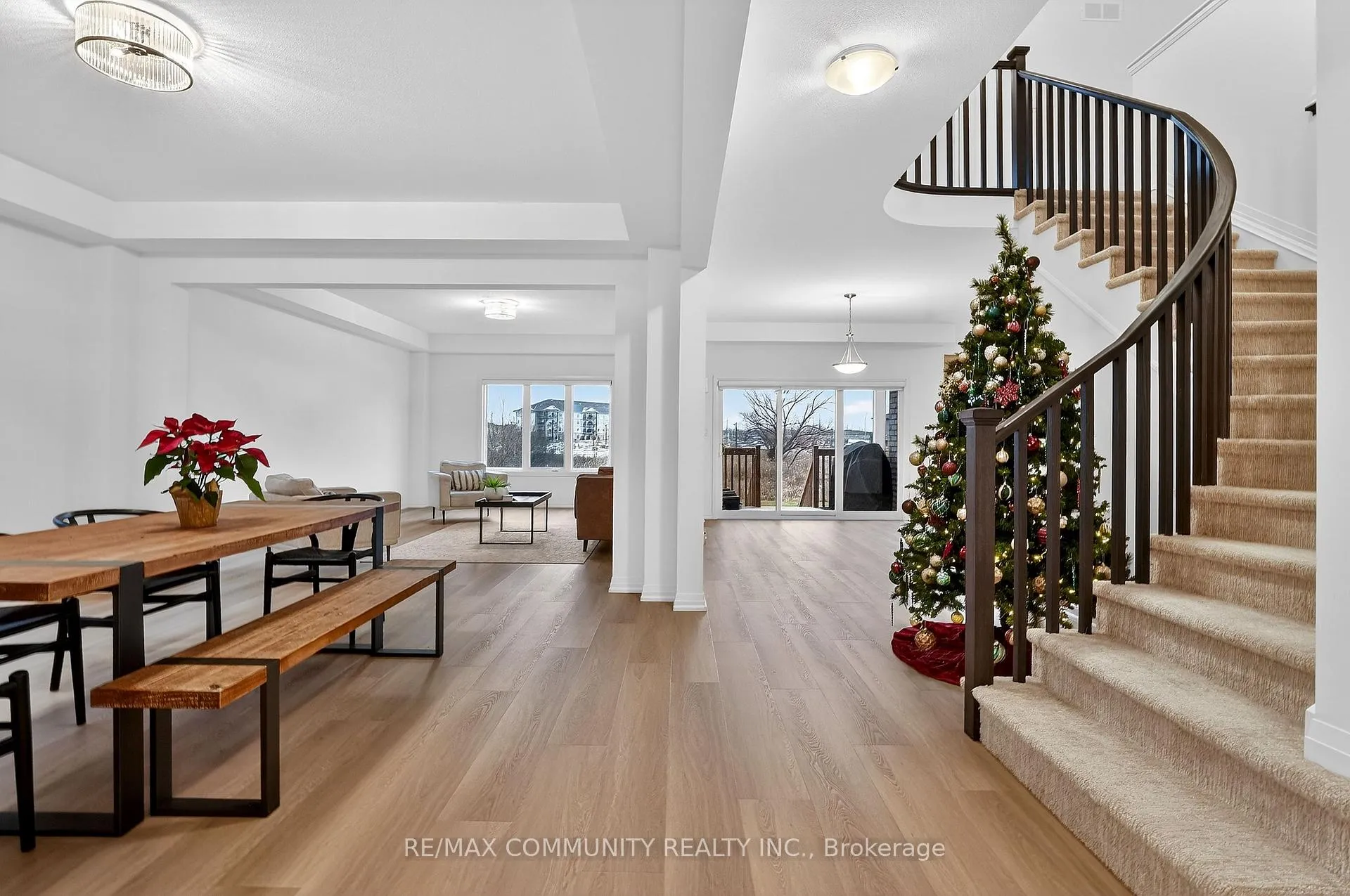 Photo 7 of 115 Westcott Road, Welland, West Welland — HOMEH
