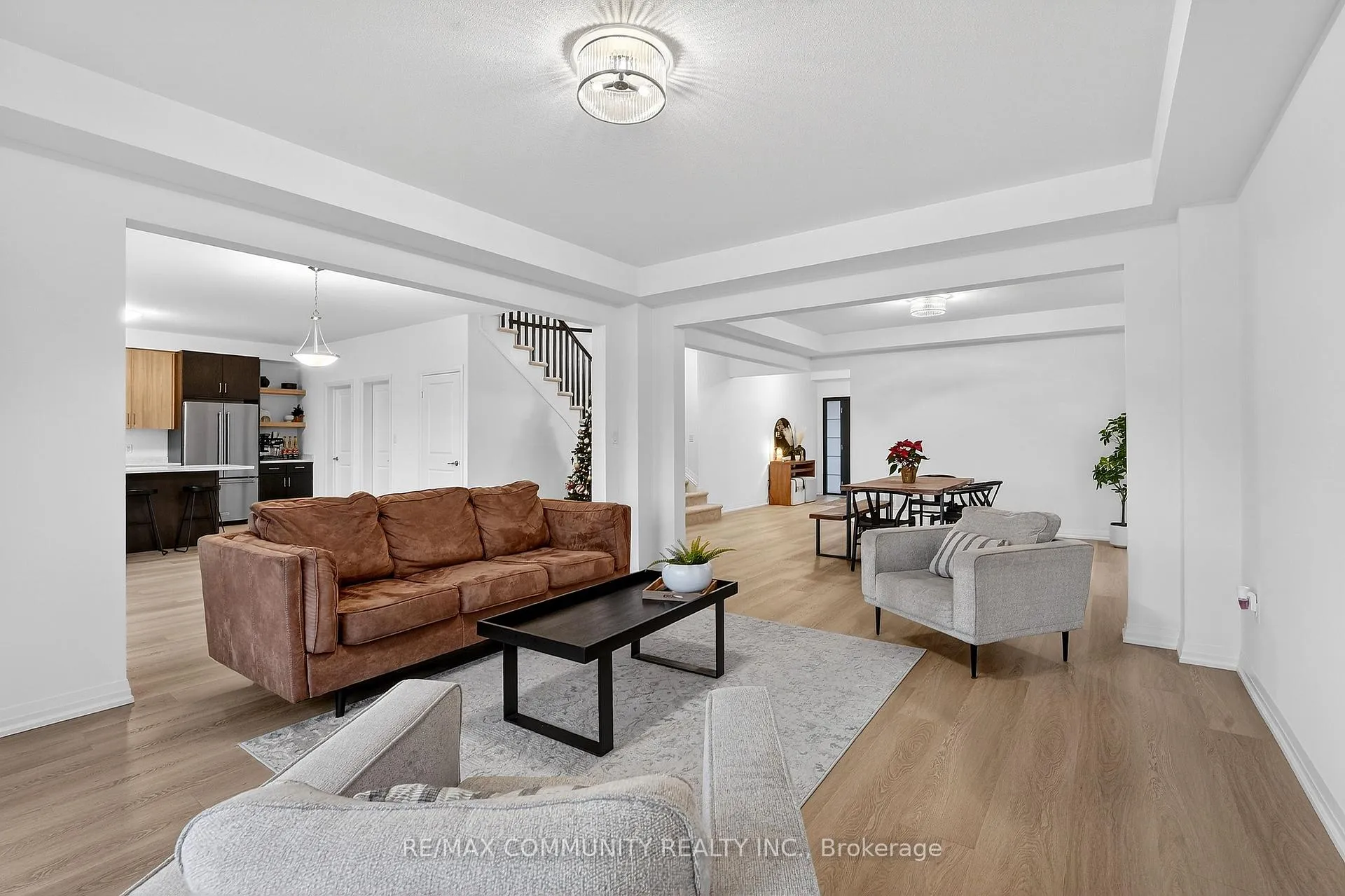 Photo 14 of 115 Westcott Road, Welland, West Welland — HOMEH