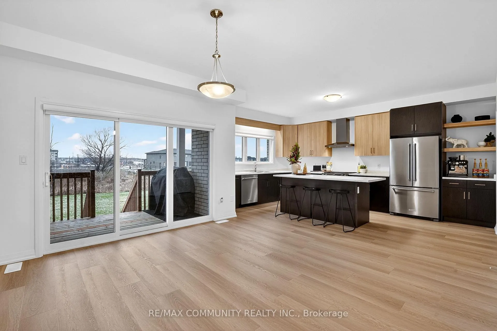 Photo 15 of 115 Westcott Road, Welland, West Welland — HOMEH