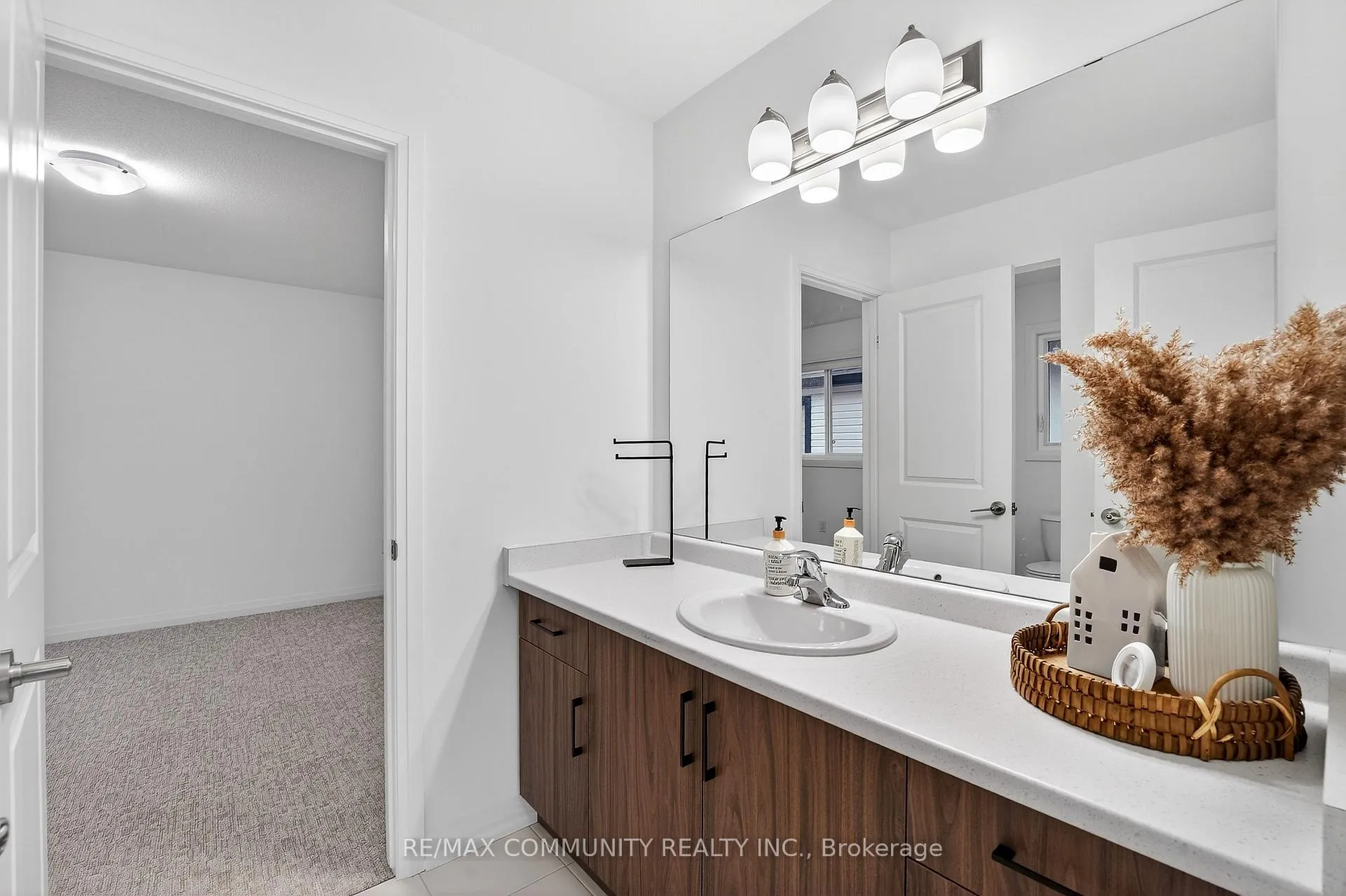 Photo 28 of 115 Westcott Road, Welland, West Welland — HOMEH