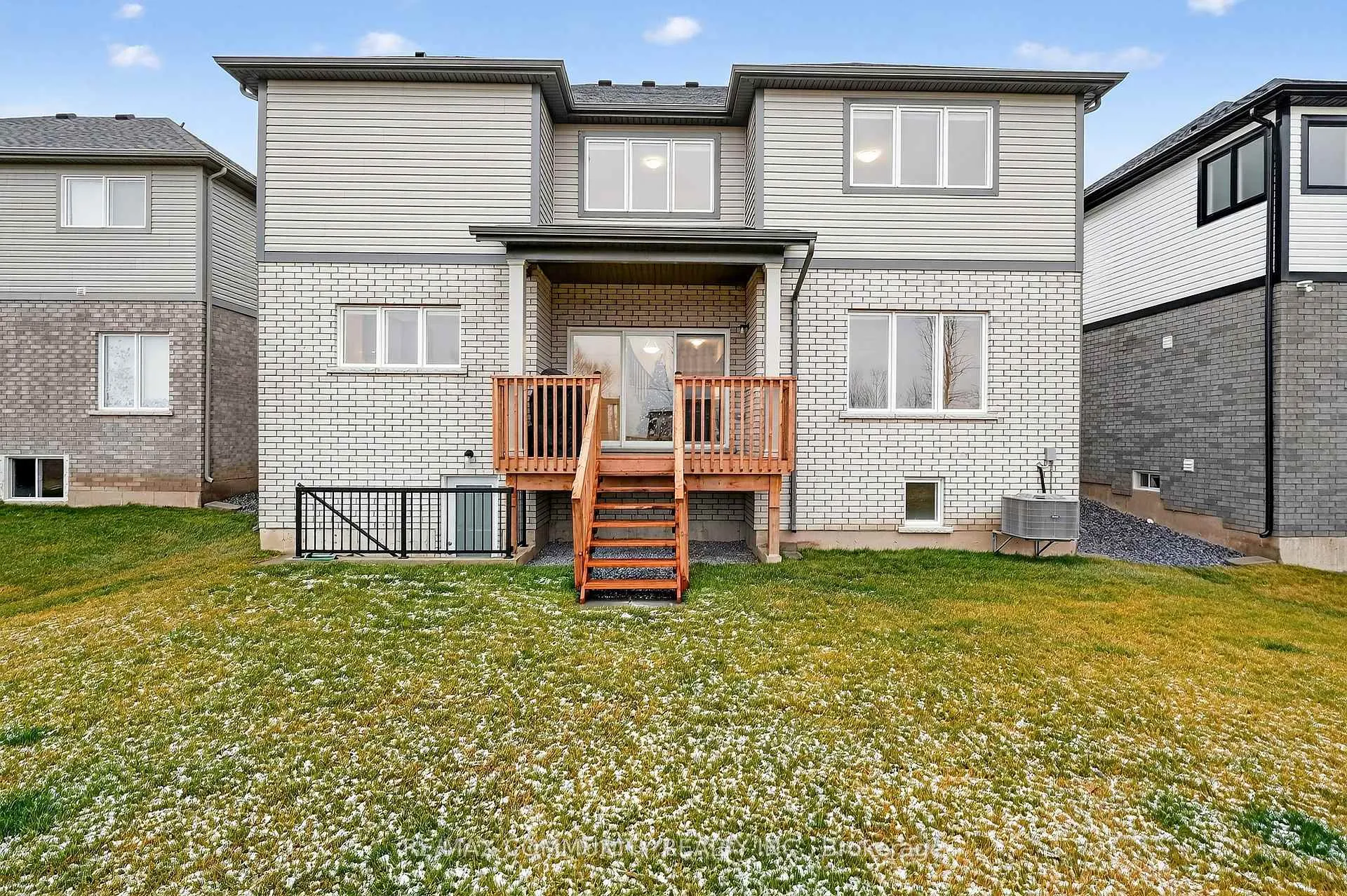 Photo 34 of 115 Westcott Road, Welland, West Welland — HOMEH