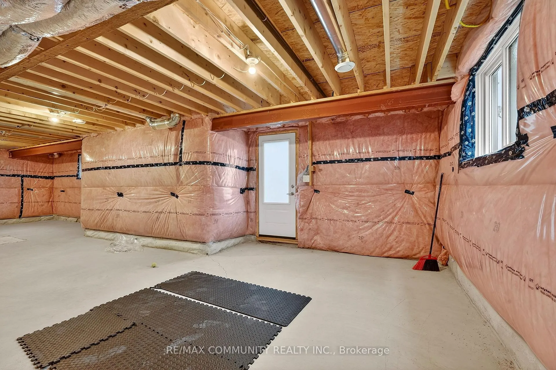 Photo 36 of 115 Westcott Road, Welland, West Welland — HOMEH