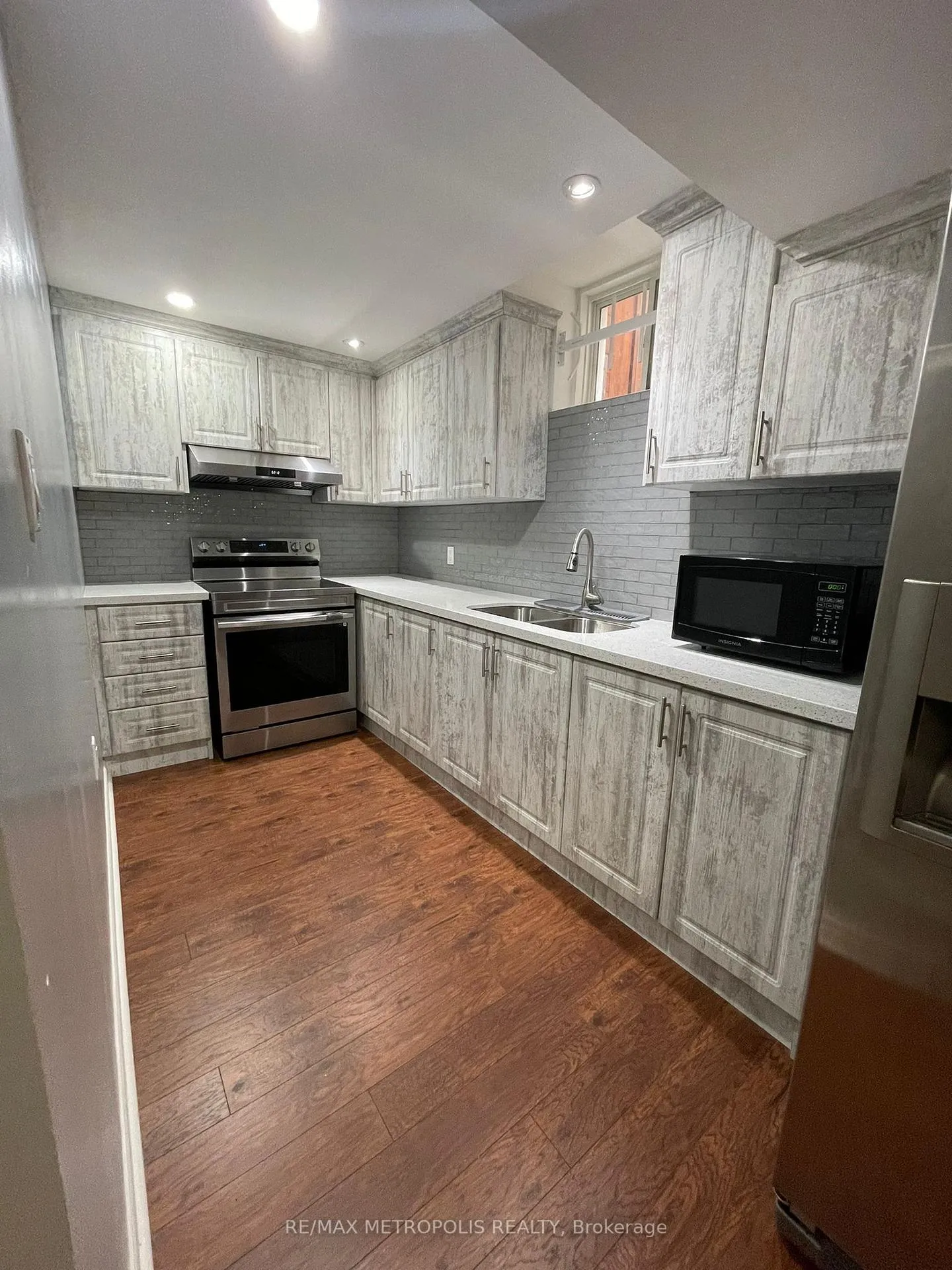 Photo 2 of Unit BSMT, 68 Boticelli Way, Vaughan, Vellore Village — HOMEH