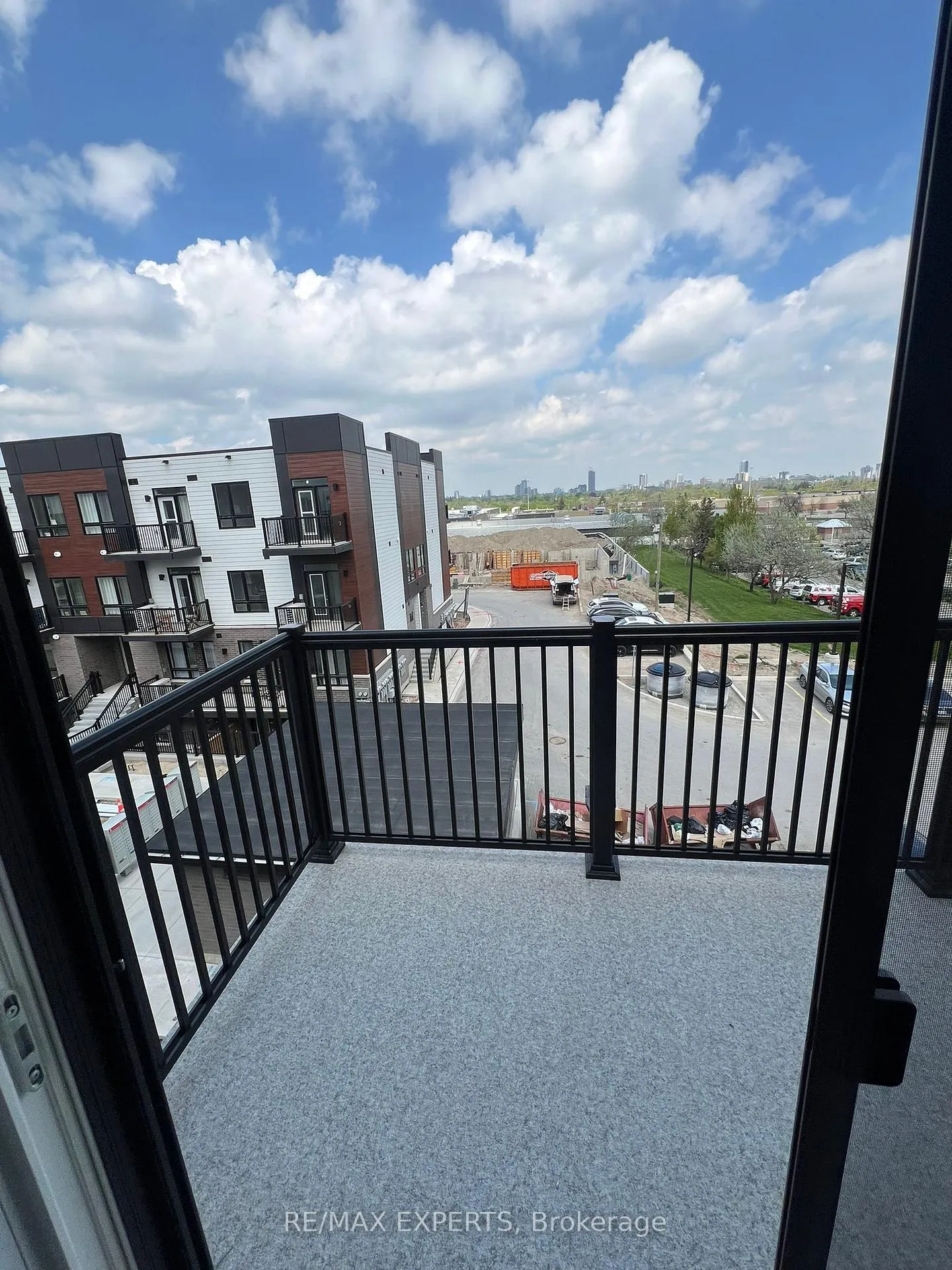 Photo 11 of 40 Palace Street, Kitchener — HOMEH
