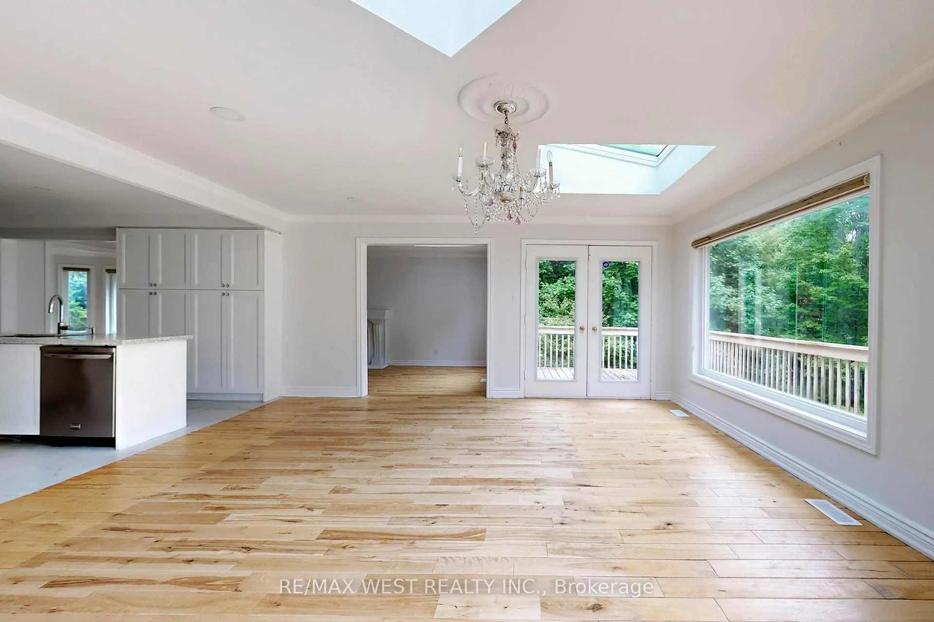 Photo 16 of 16 Prince Edward Boulevard, Markham, Thornlea — HOMEH