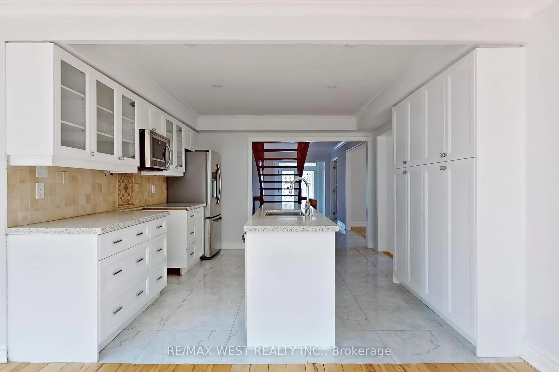 Photo 18 of 16 Prince Edward Boulevard, Markham, Thornlea — HOMEH