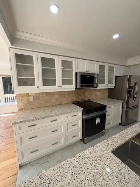 Photo 21 of 16 Prince Edward Boulevard, Markham, Thornlea — HOMEH
