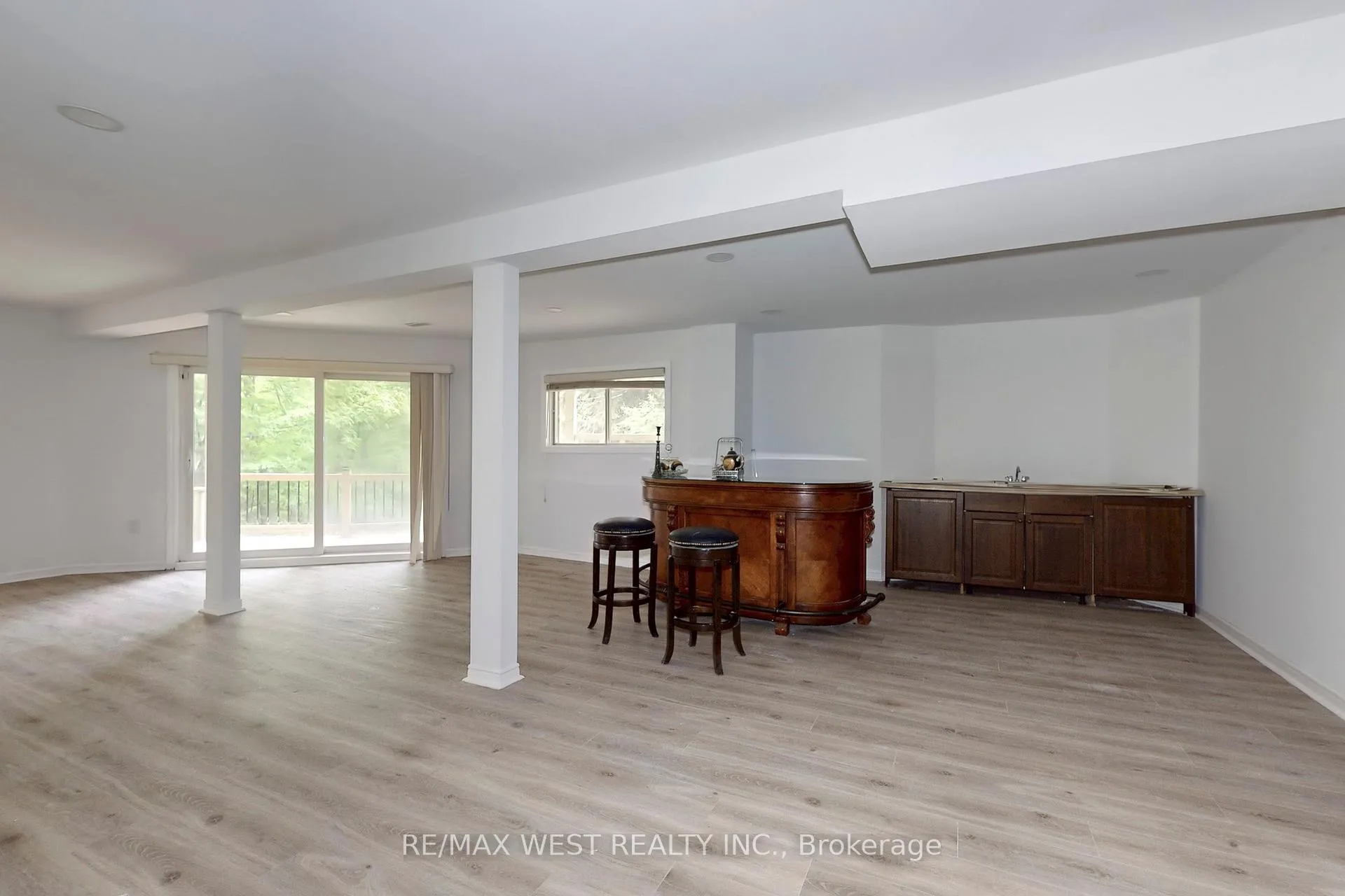 Photo 41 of 16 Prince Edward Boulevard, Markham, Thornlea — HOMEH