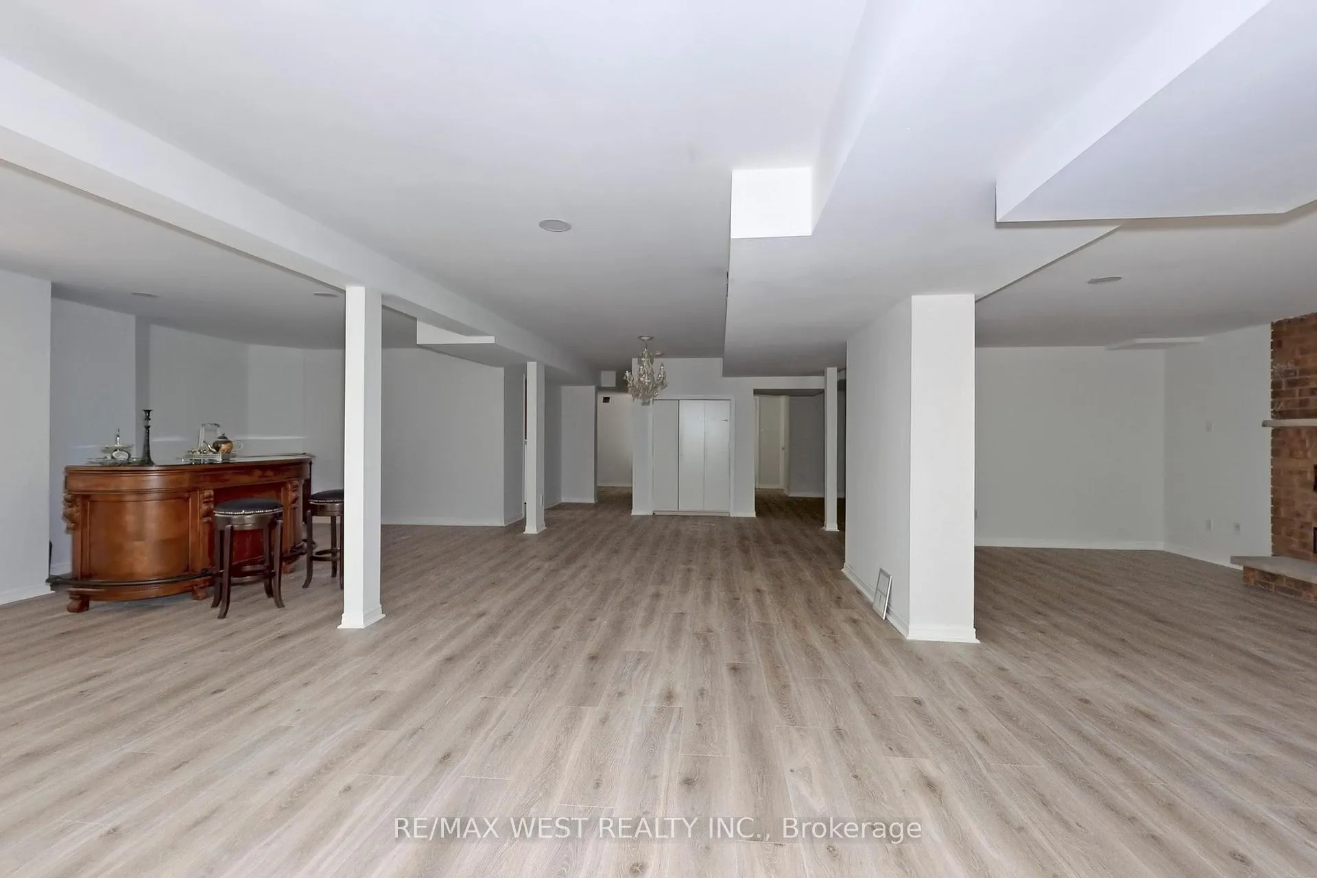 Photo 42 of 16 Prince Edward Boulevard, Markham, Thornlea — HOMEH