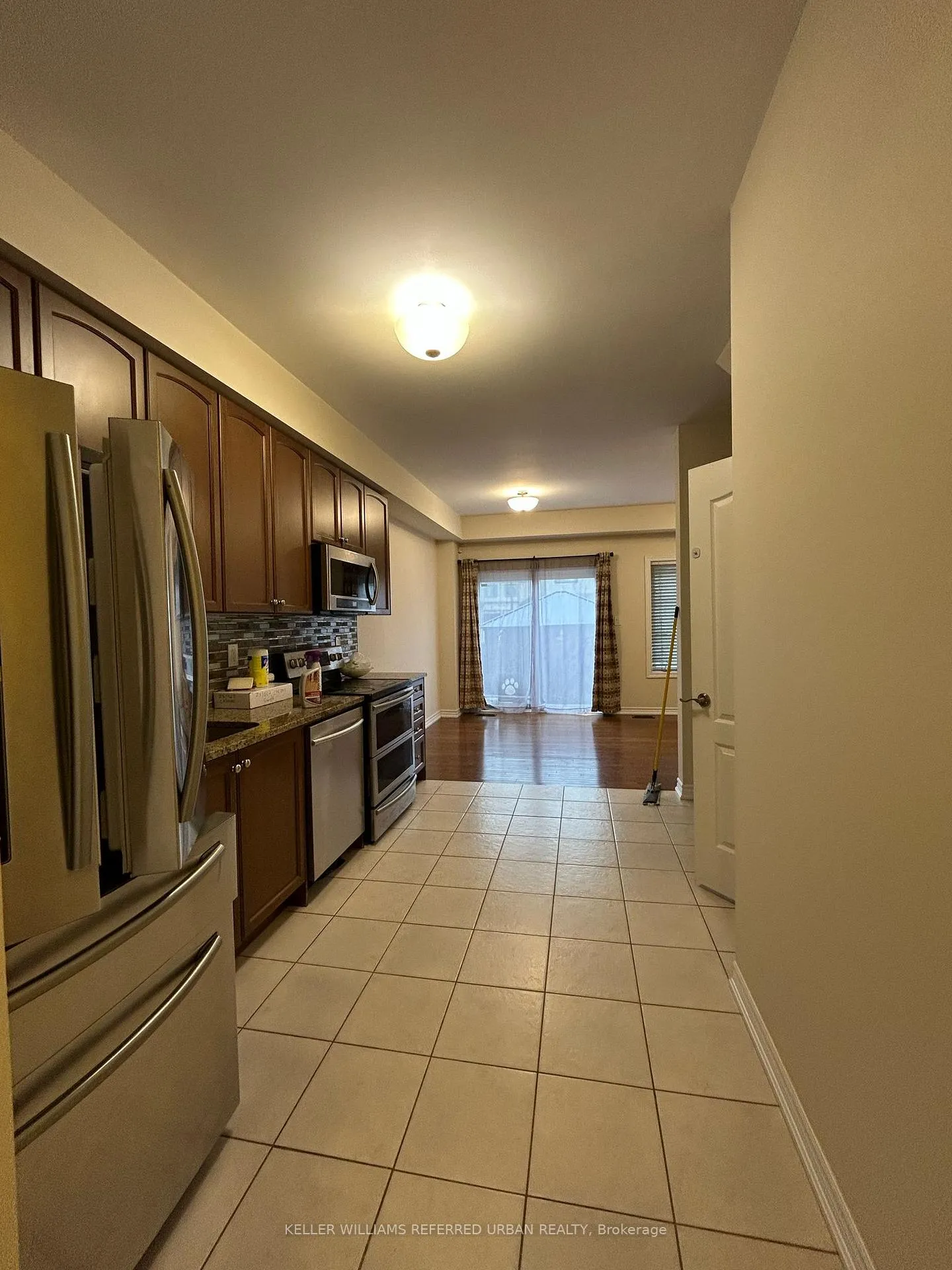 Photo 3 of 35 Cygnus Crescent, Barrie, Ardagh — HOMEH