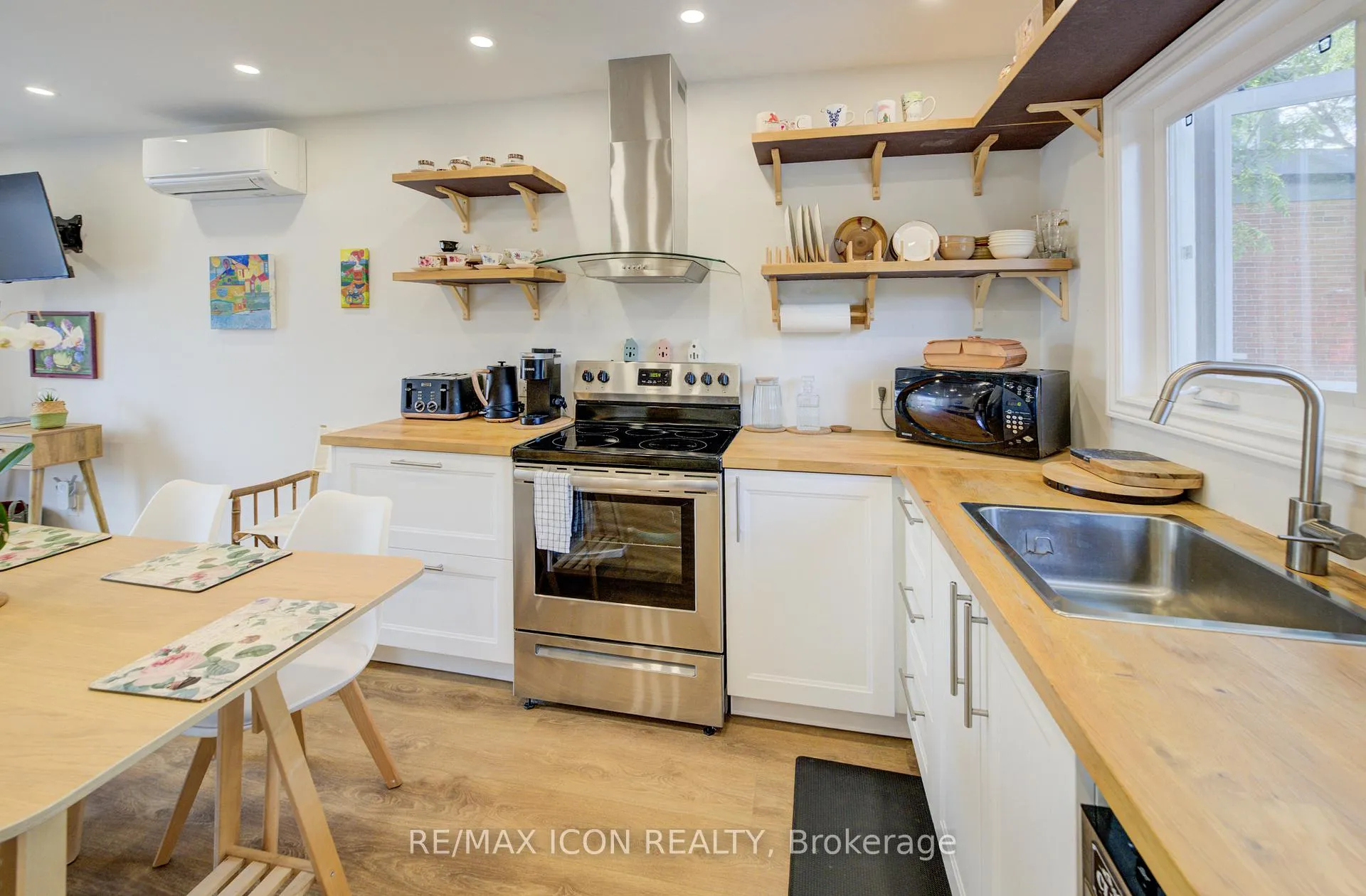 Photo 9 of Unit B, 1861 Sawmill Road, Woolwich — HOMEH
