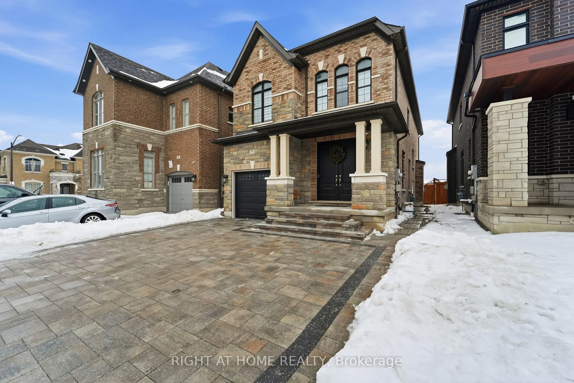 Photo 1 of Unit Lower, 7 Walter Clifford Nesbitt Drive, Whitby, Rural Whitby — HOMEH