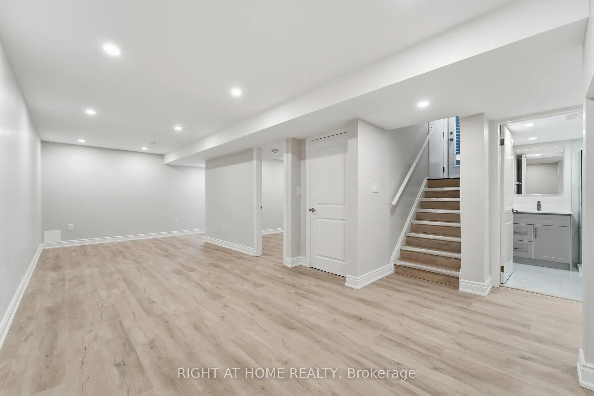 Photo 6 of Unit Lower, 7 Walter Clifford Nesbitt Drive, Whitby, Rural Whitby — HOMEH