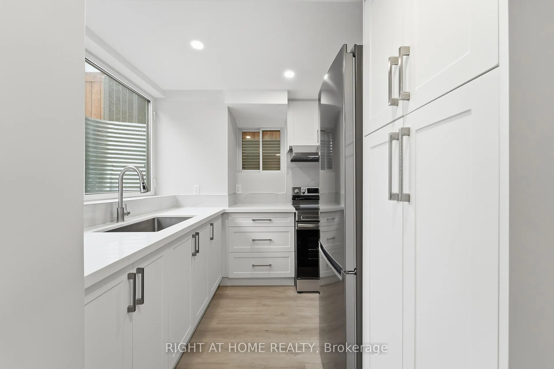 Photo 11 of Unit Lower, 7 Walter Clifford Nesbitt Drive, Whitby, Rural Whitby — HOMEH