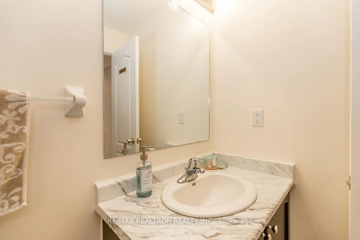 Photo 11 of 28 Donald Buttress Boulevard W, Markham, Cathedraltown — HOMEH