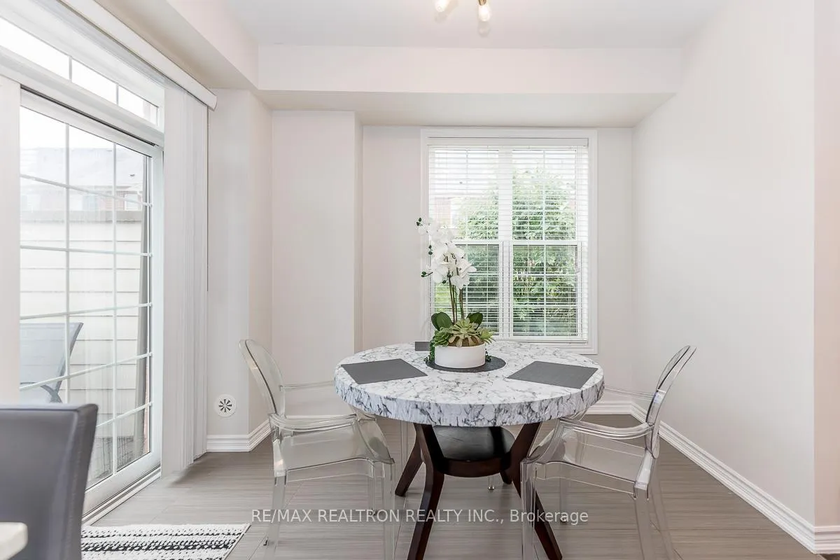 Photo 20 of 28 Donald Buttress Boulevard W, Markham, Cathedraltown — HOMEH