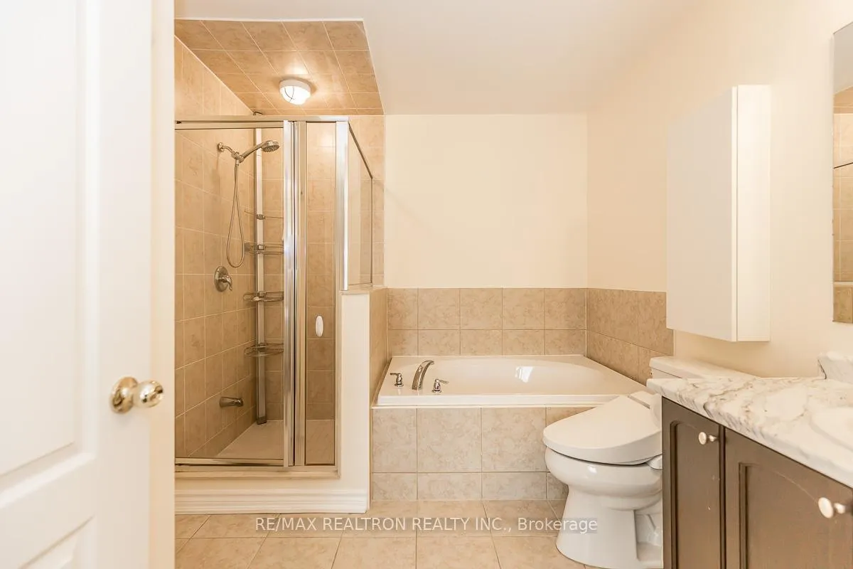 Photo 29 of 28 Donald Buttress Boulevard W, Markham, Cathedraltown — HOMEH