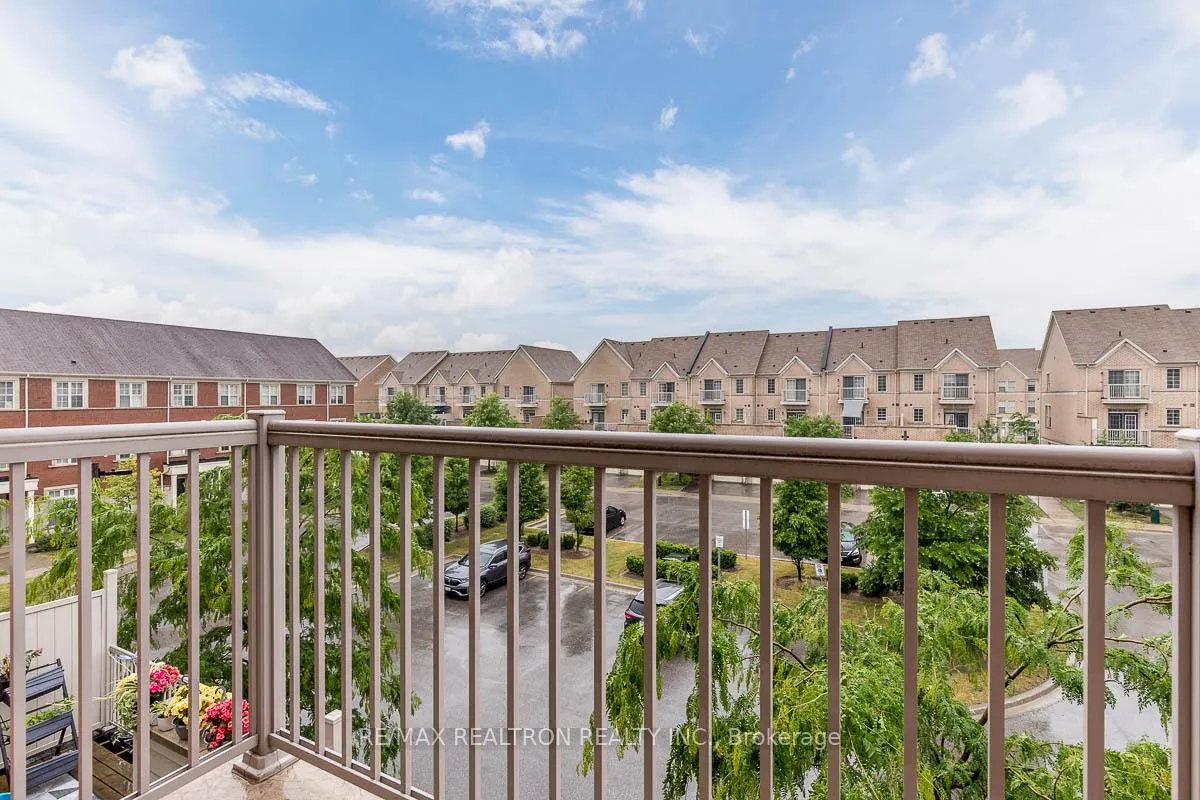 Photo 36 of 28 Donald Buttress Boulevard W, Markham, Cathedraltown — HOMEH